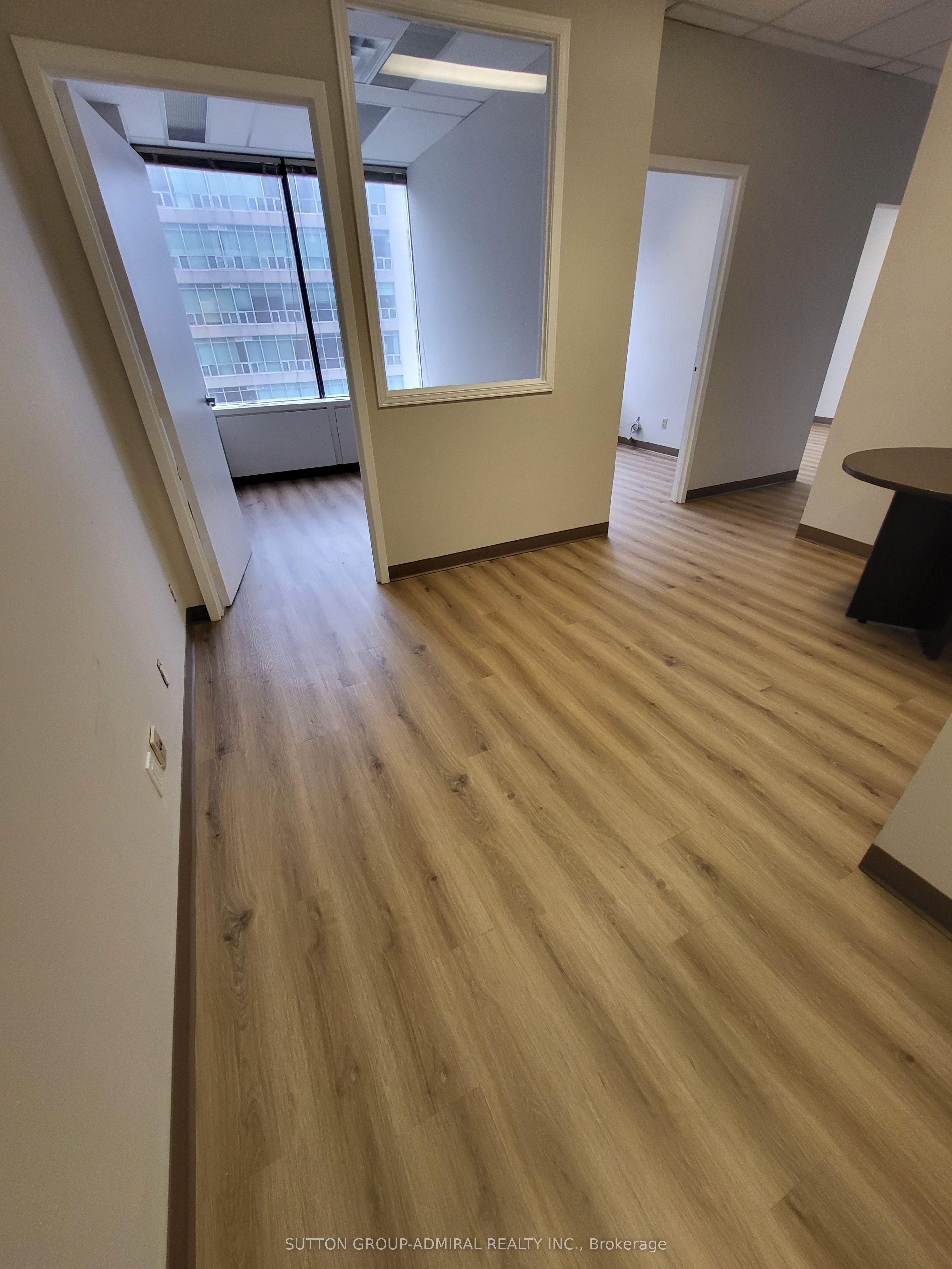 #801 - 920 Yonge Street Property Photo 27