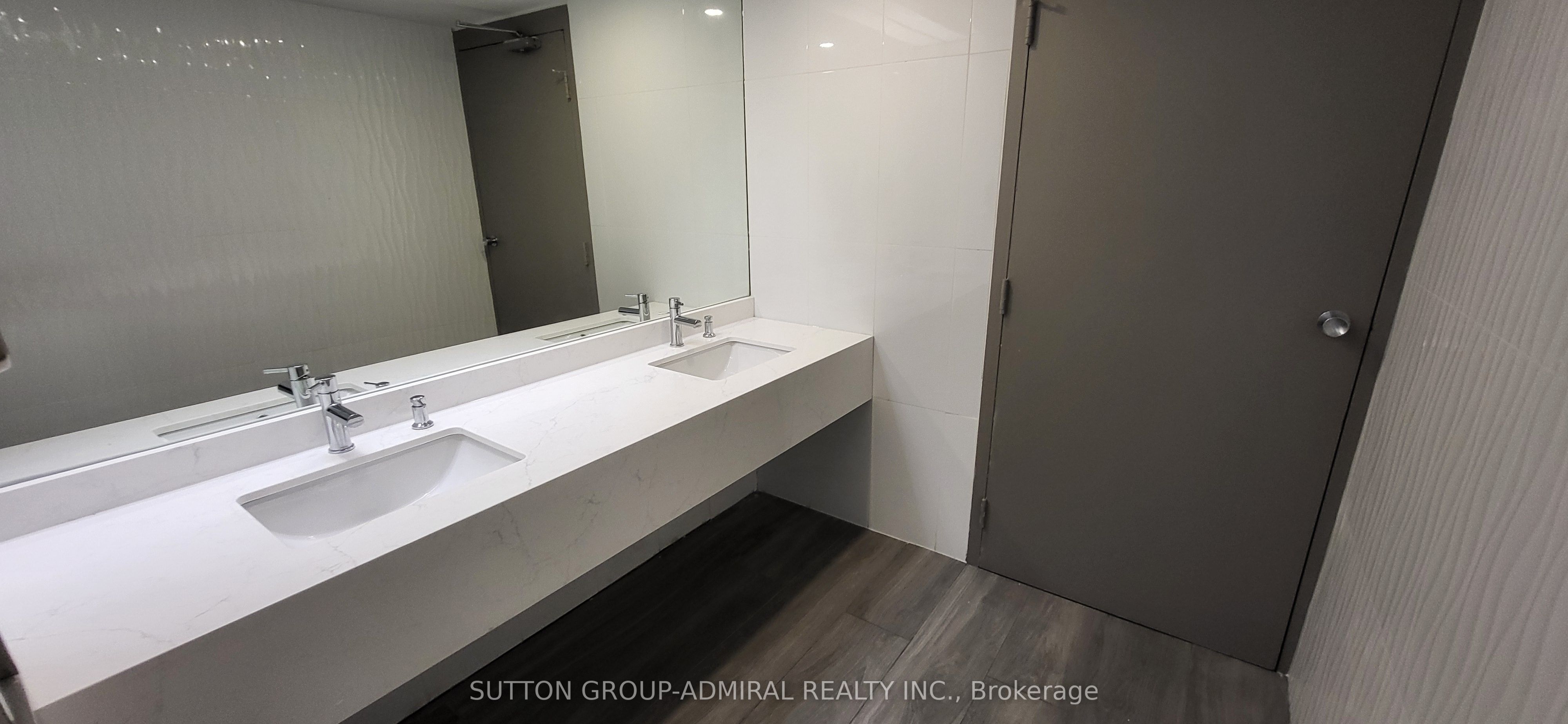 #607 - 920 Yonge Street Property Photo 11