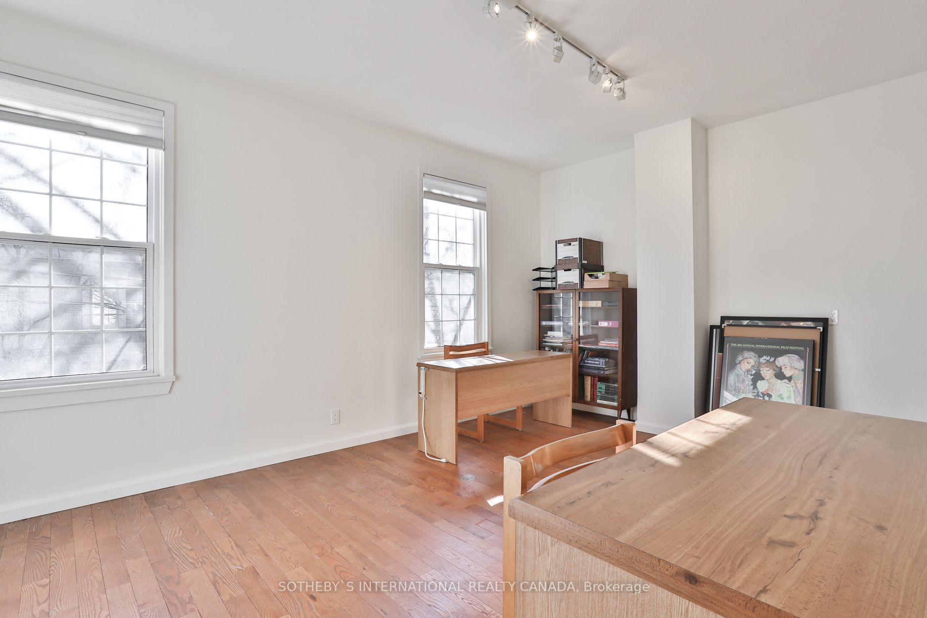 108 Scollard Street Property Photo 12
