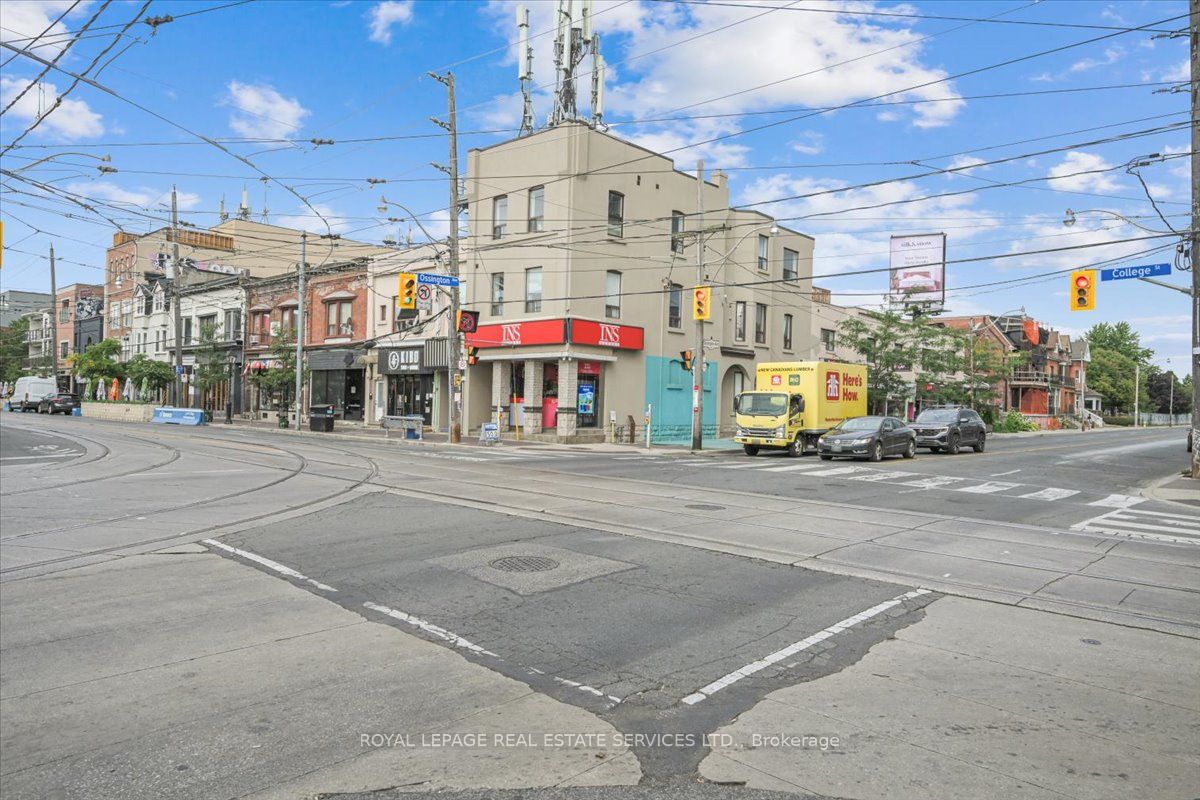 456 Ossington Avenue Property Photo 22