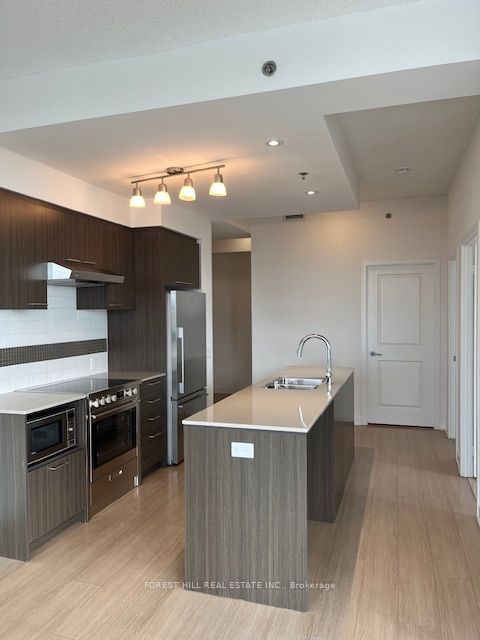 #1209 - 320 Tweedsmuir Avenue Property Photo 8