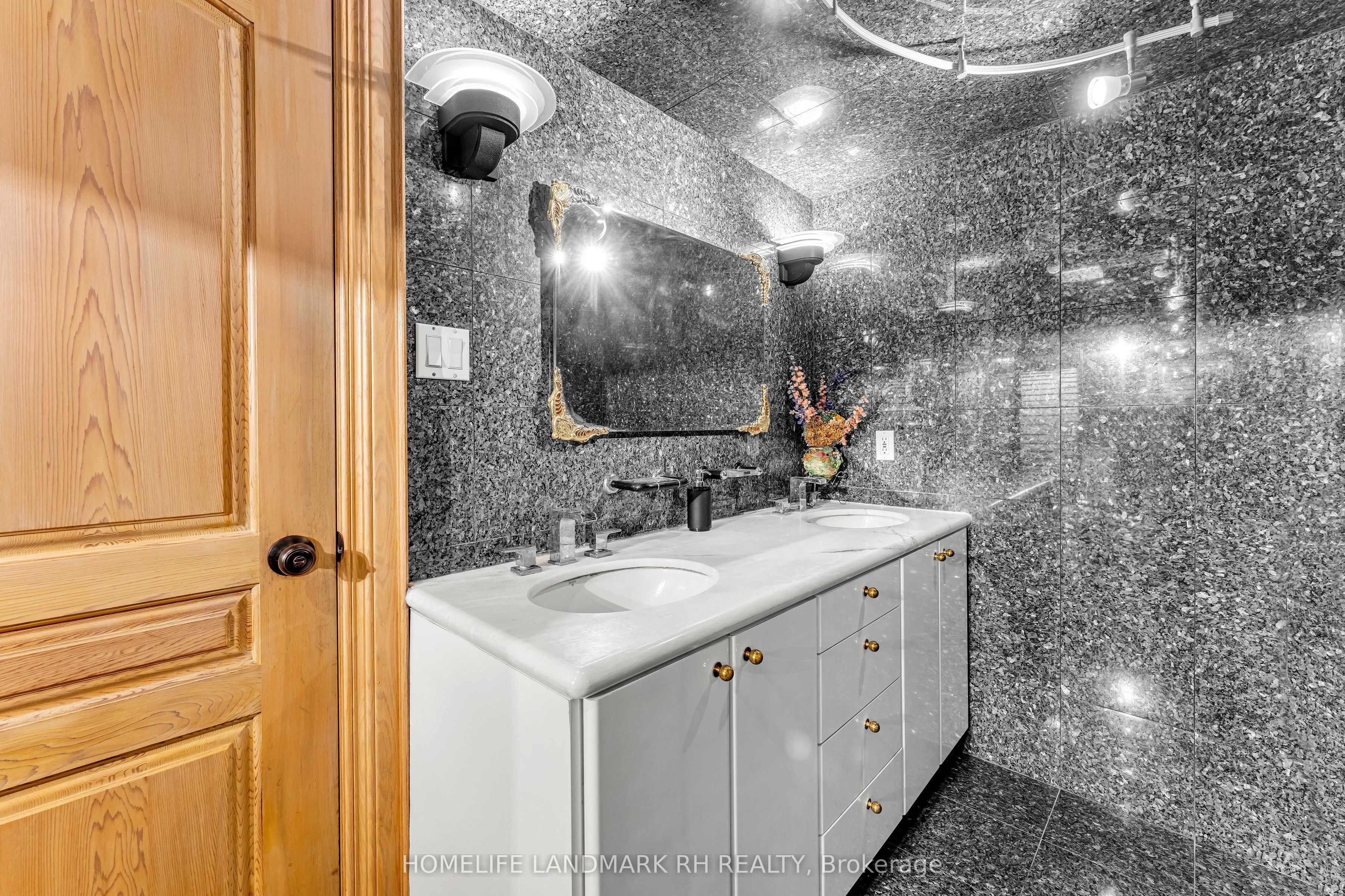 31 Arjay Crescent Property Photo 21