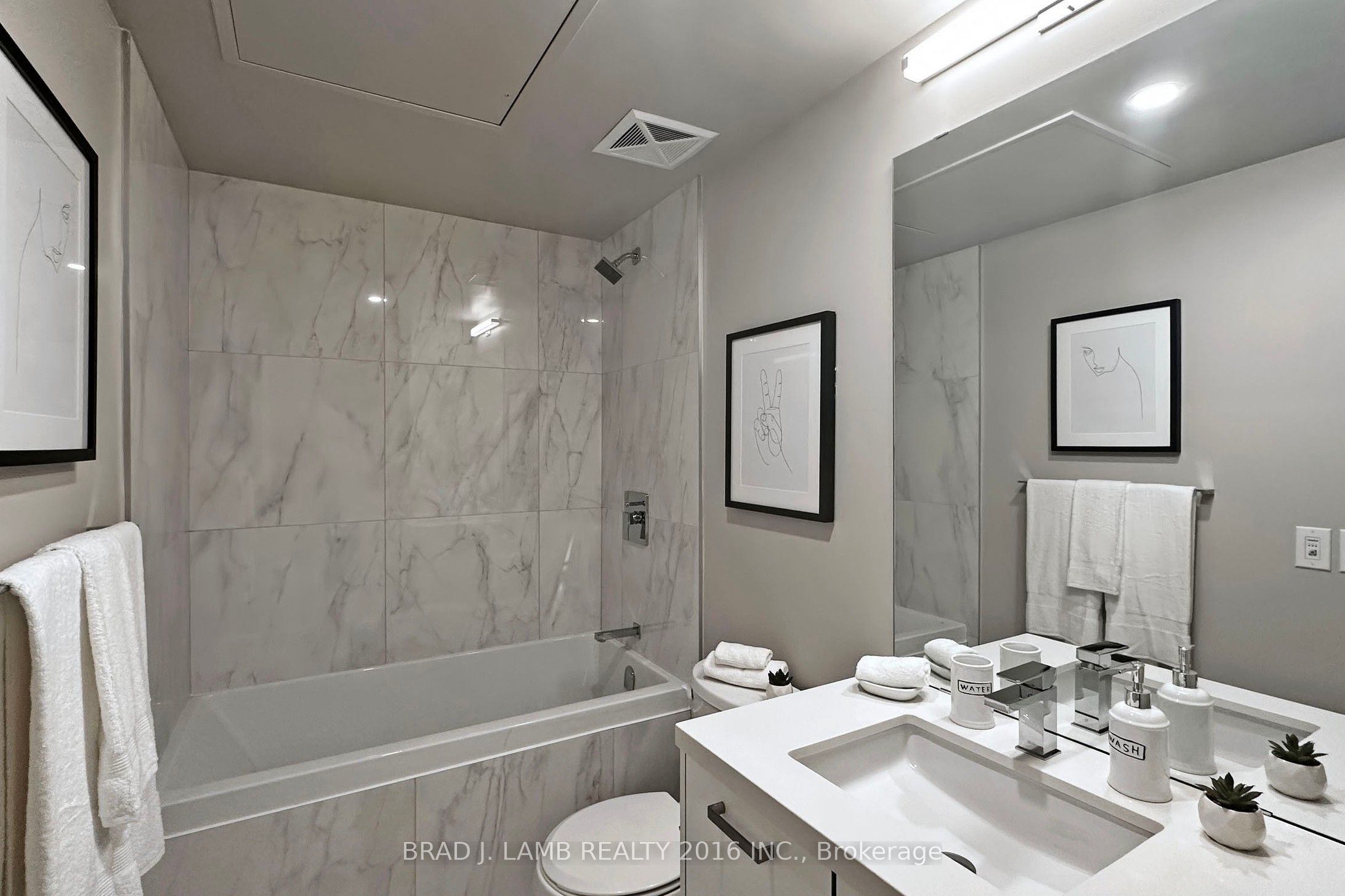 #202 - 458 Richmond Street Property Photo 14