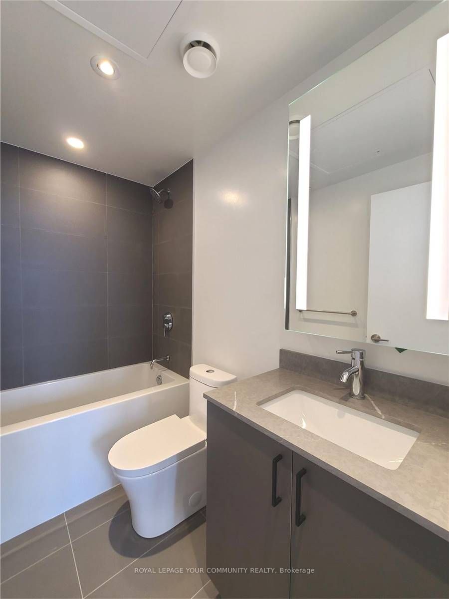#1503 - 135 East Liberty Street Property Photo 12