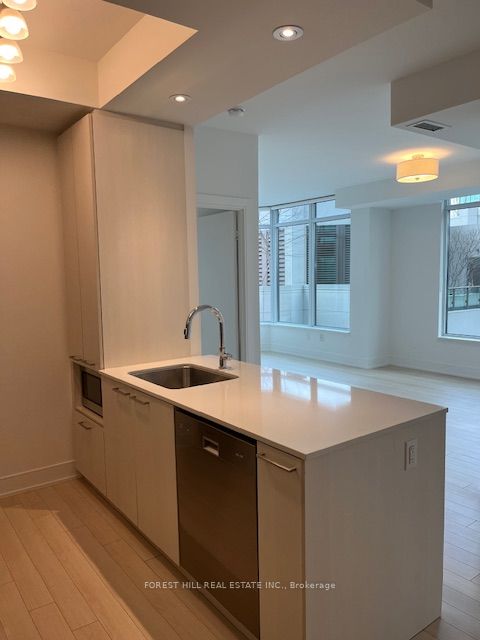 #402 - 310 Tweedsmuir Avenue Property Photo 8
