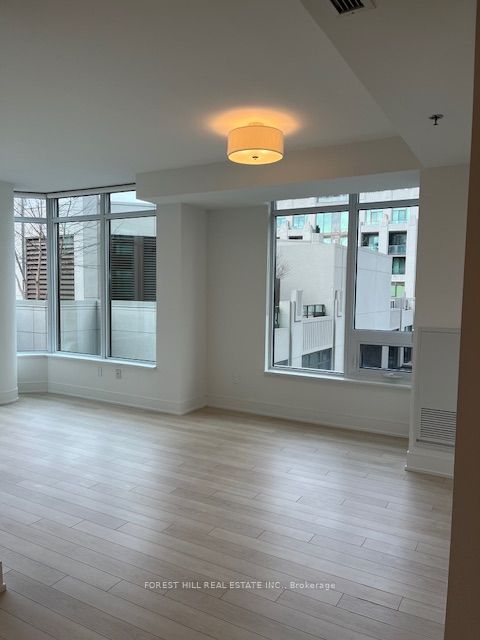 #402 - 310 Tweedsmuir Avenue Property Photo 10
