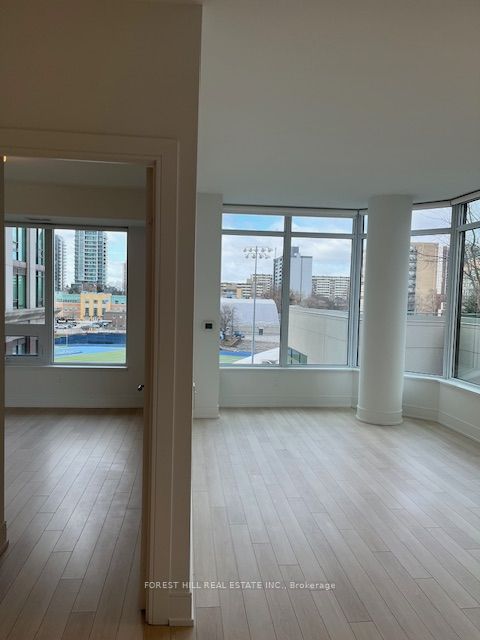 #402 - 310 Tweedsmuir Avenue Property Photo 12