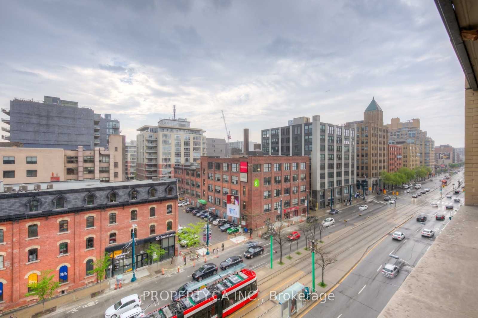 #707 - 438 King Street Property Photo 1