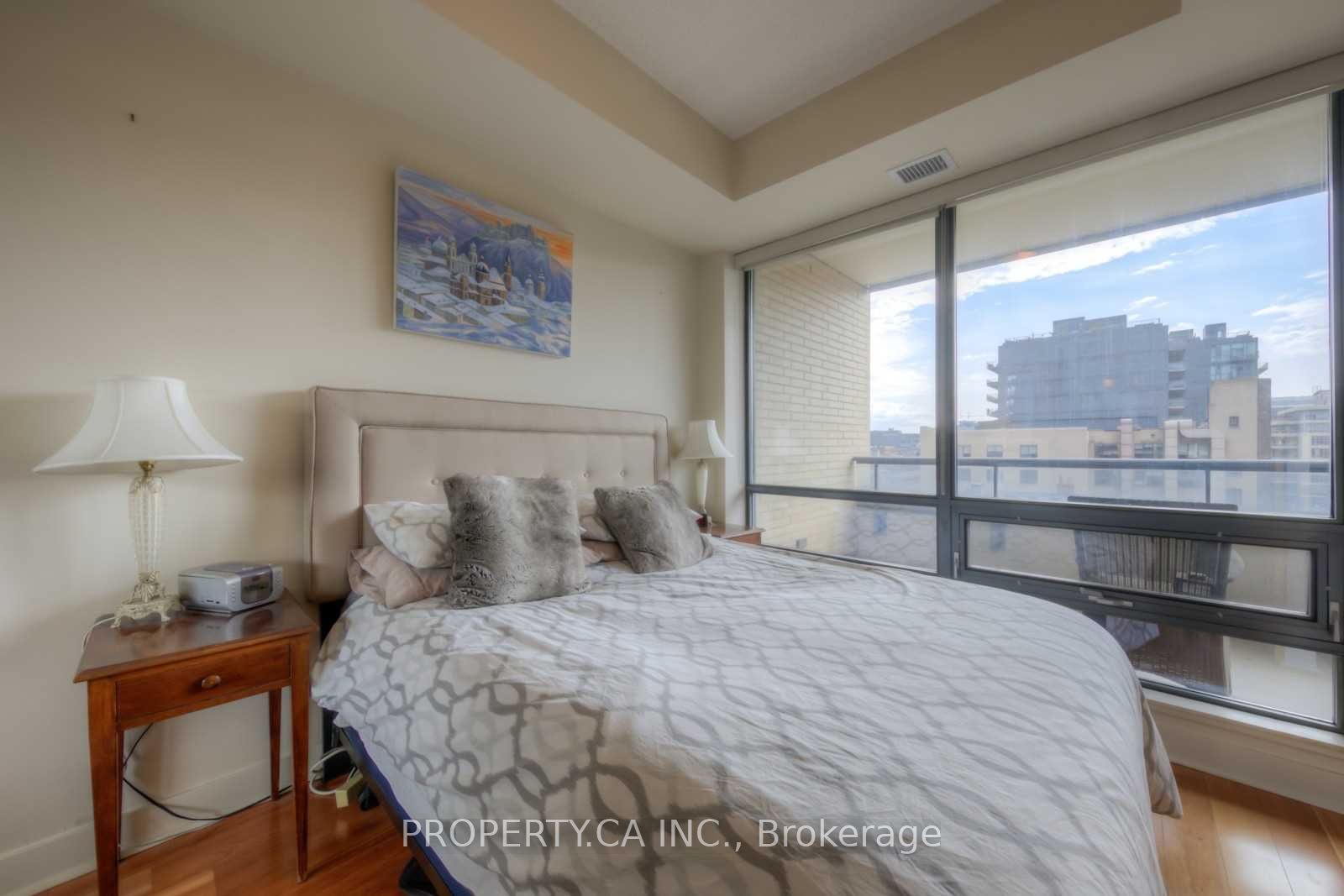 #707 - 438 King Street Property Photo 14