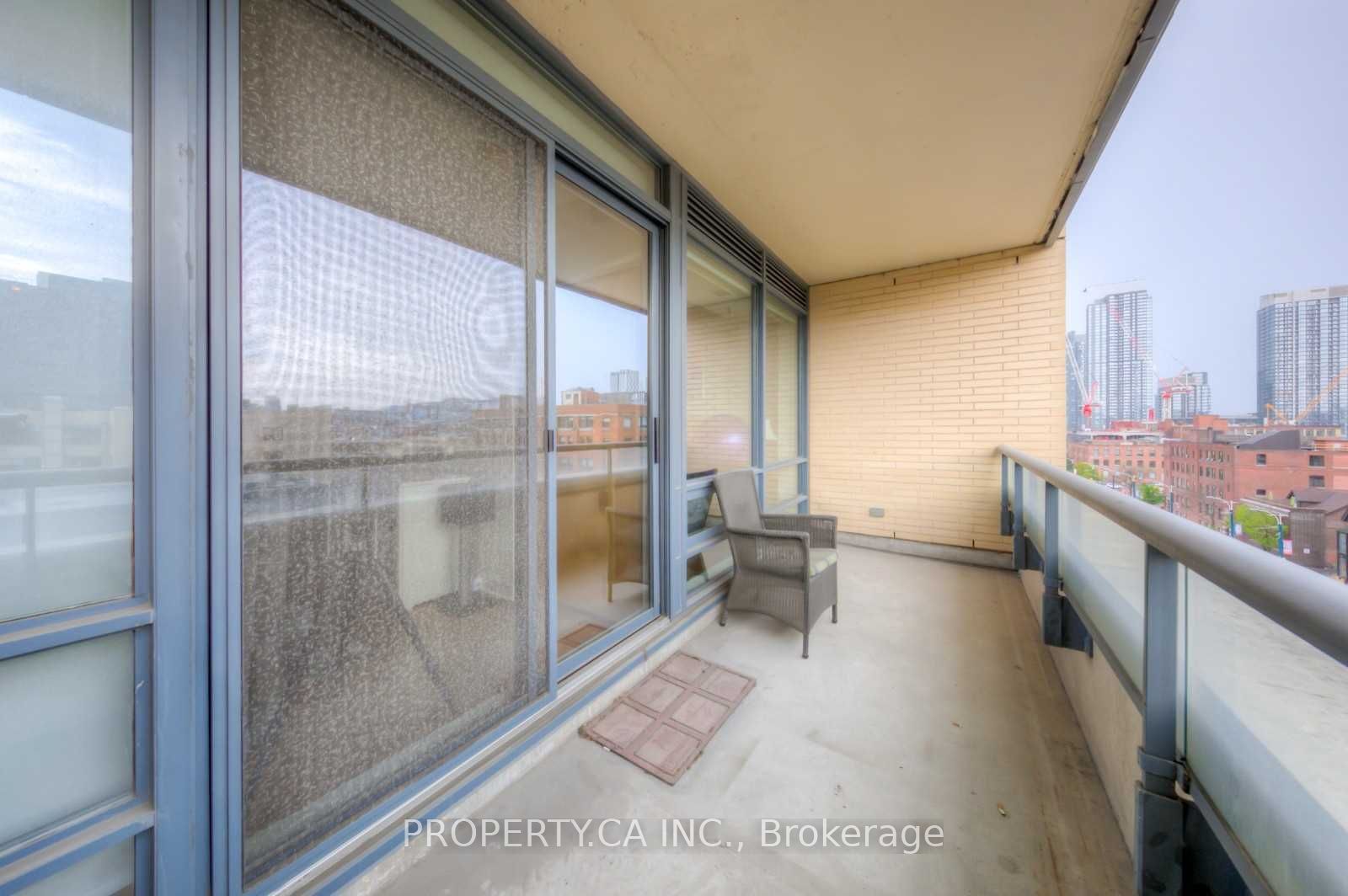 #707 - 438 King Street Property Photo 20