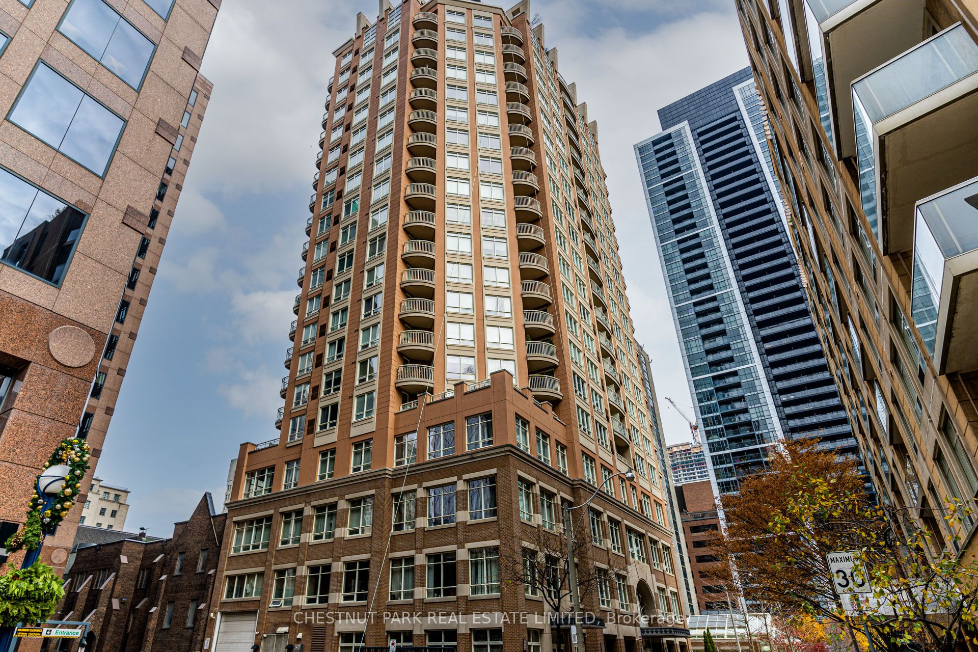 #507 - 100 Hayden Street Property Photo 1