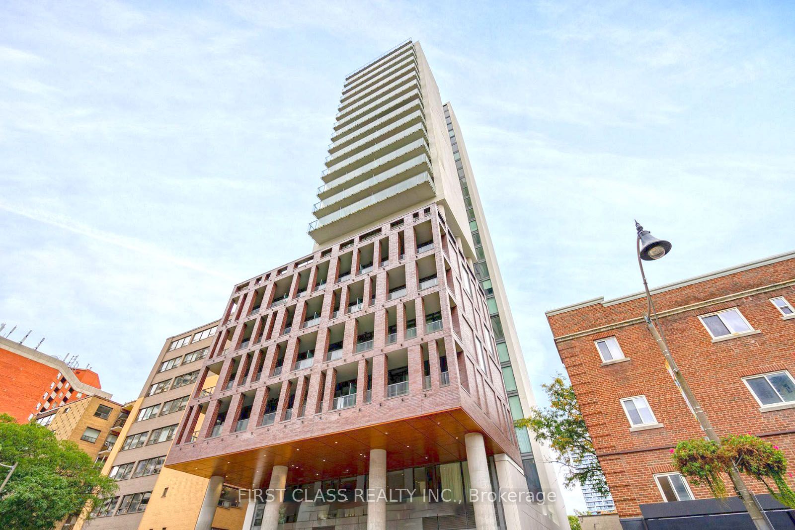 #908 - 81 Wellesley Street Property Photo 1