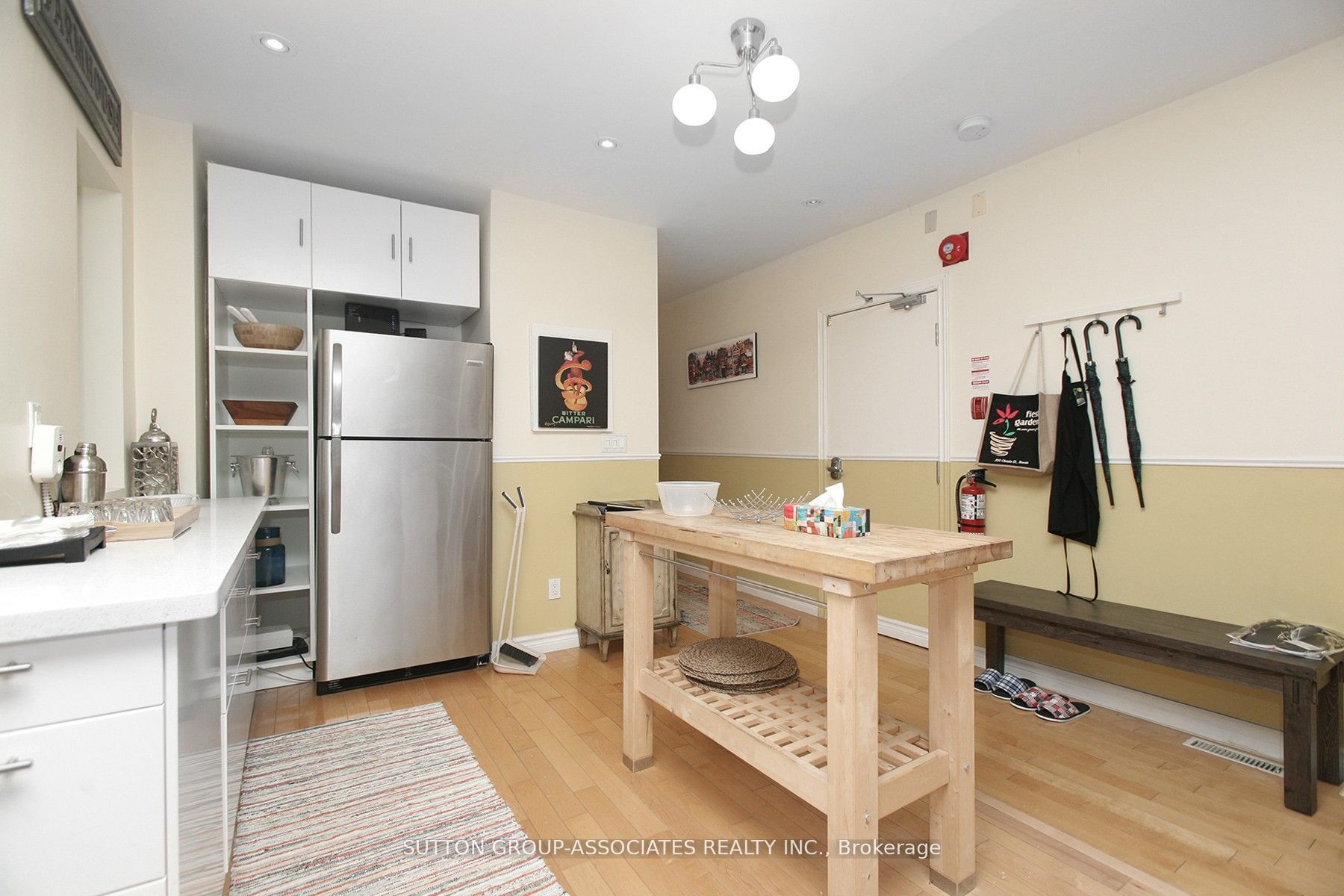 #unit 3 - 478 Bloor Street Property Photo 2