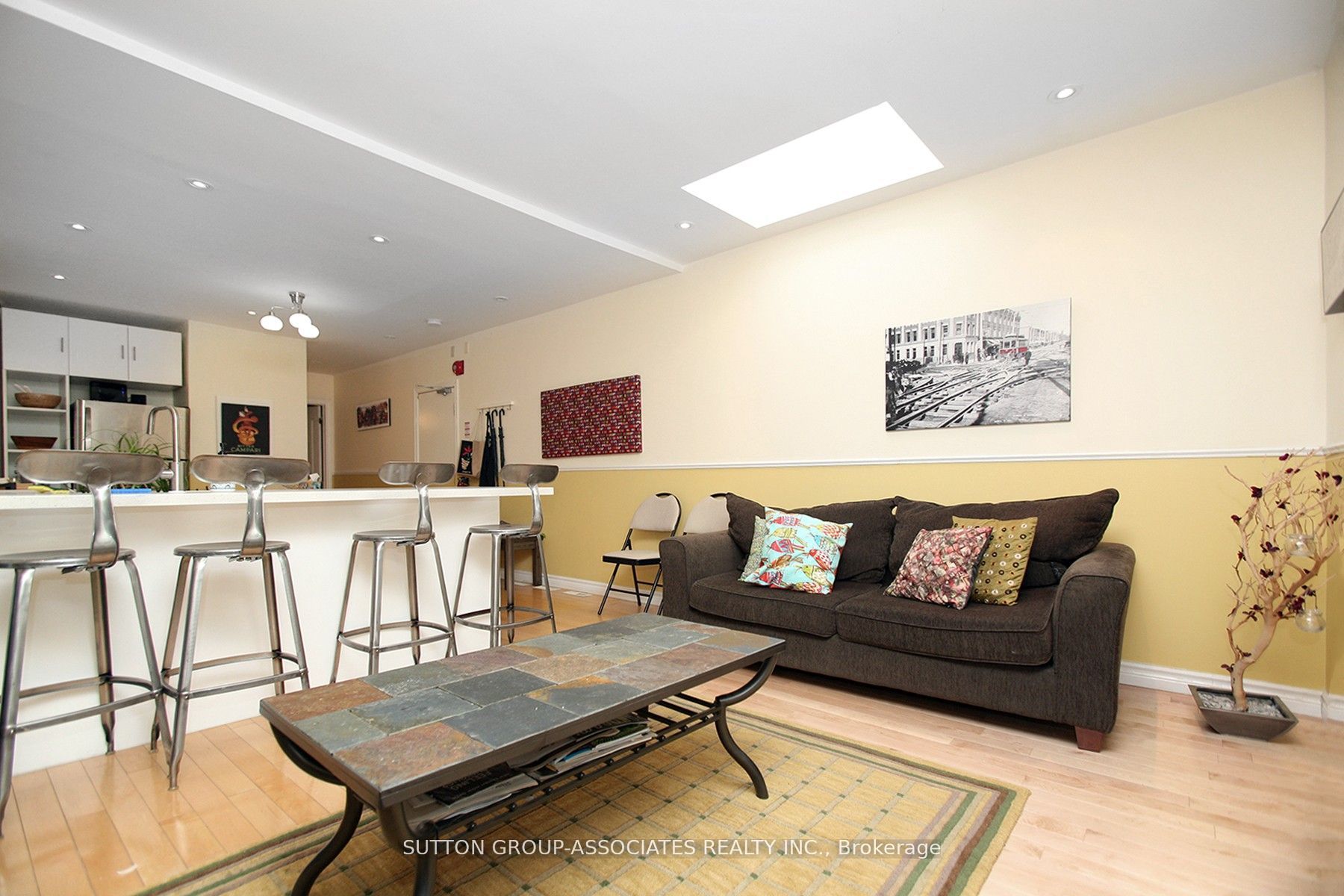 #unit 3 - 478 Bloor Street Property Photo 4