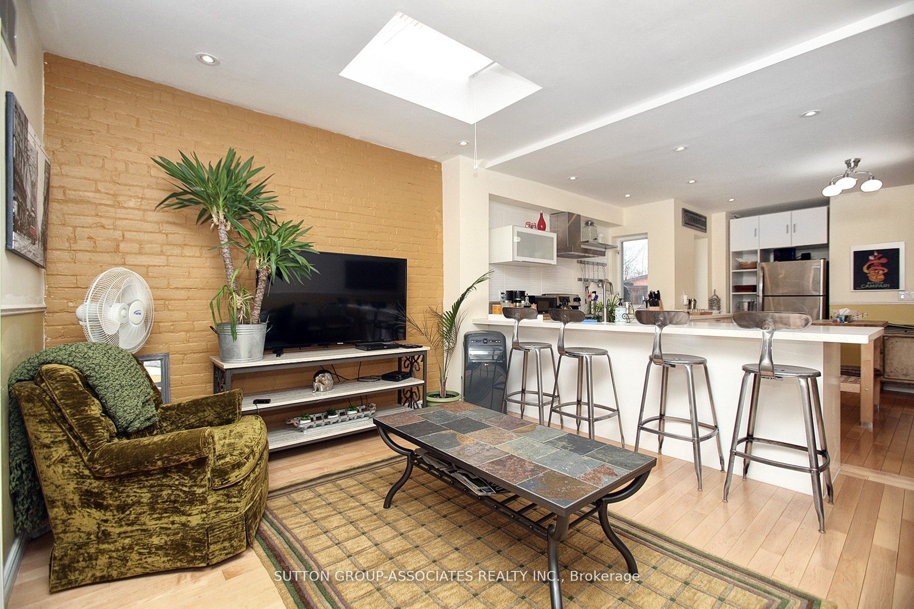 #unit 3 - 478 Bloor Street Property Photo 5