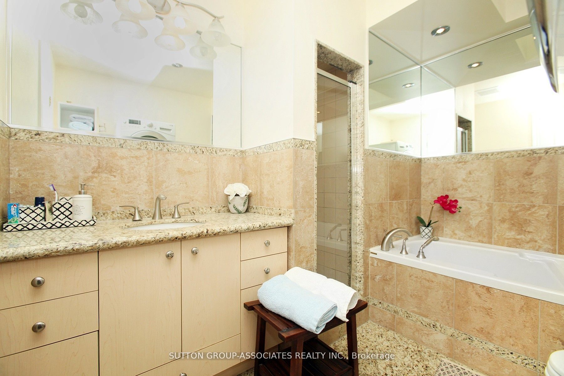 #unit 3 - 478 Bloor Street Property Photo 15