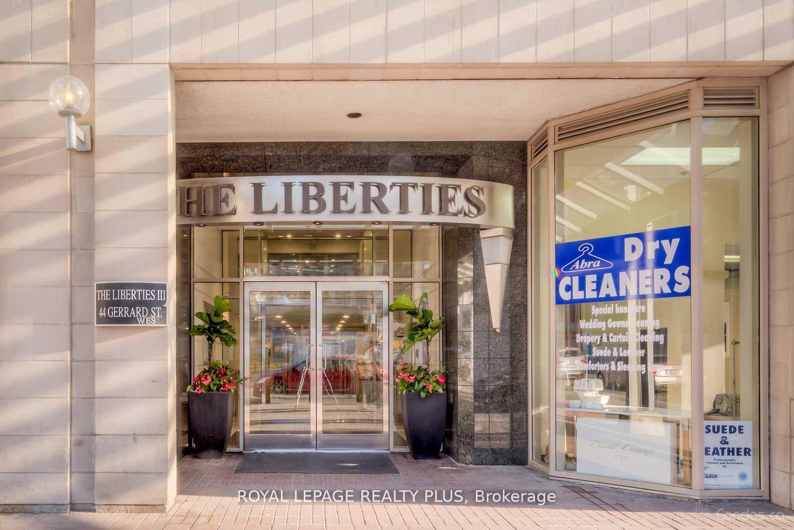 #1601 - 44 Gerrard Street Property Photo 2