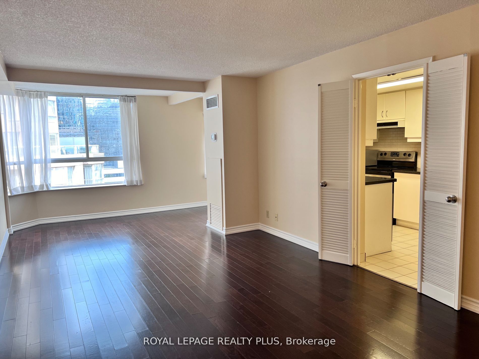 #1601 - 44 Gerrard Street Property Photo 15