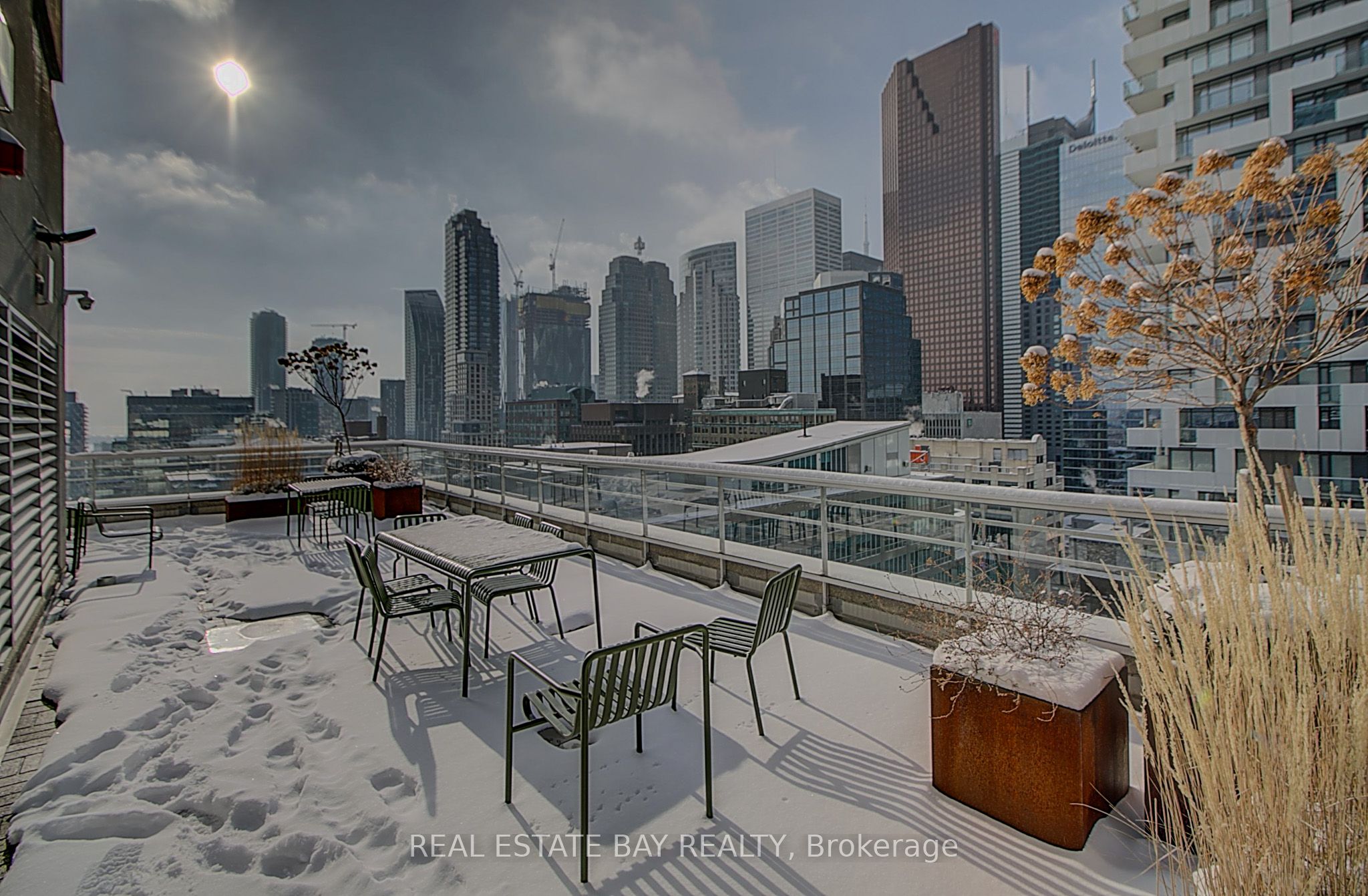 #1005 - 50 Lombard Street Property Photo 23