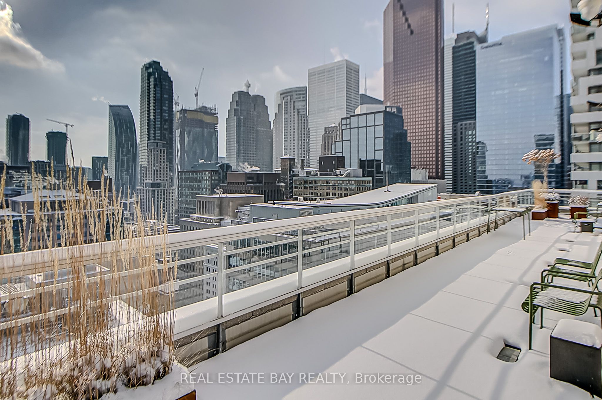 #1005 - 50 Lombard Street Property Photo 25