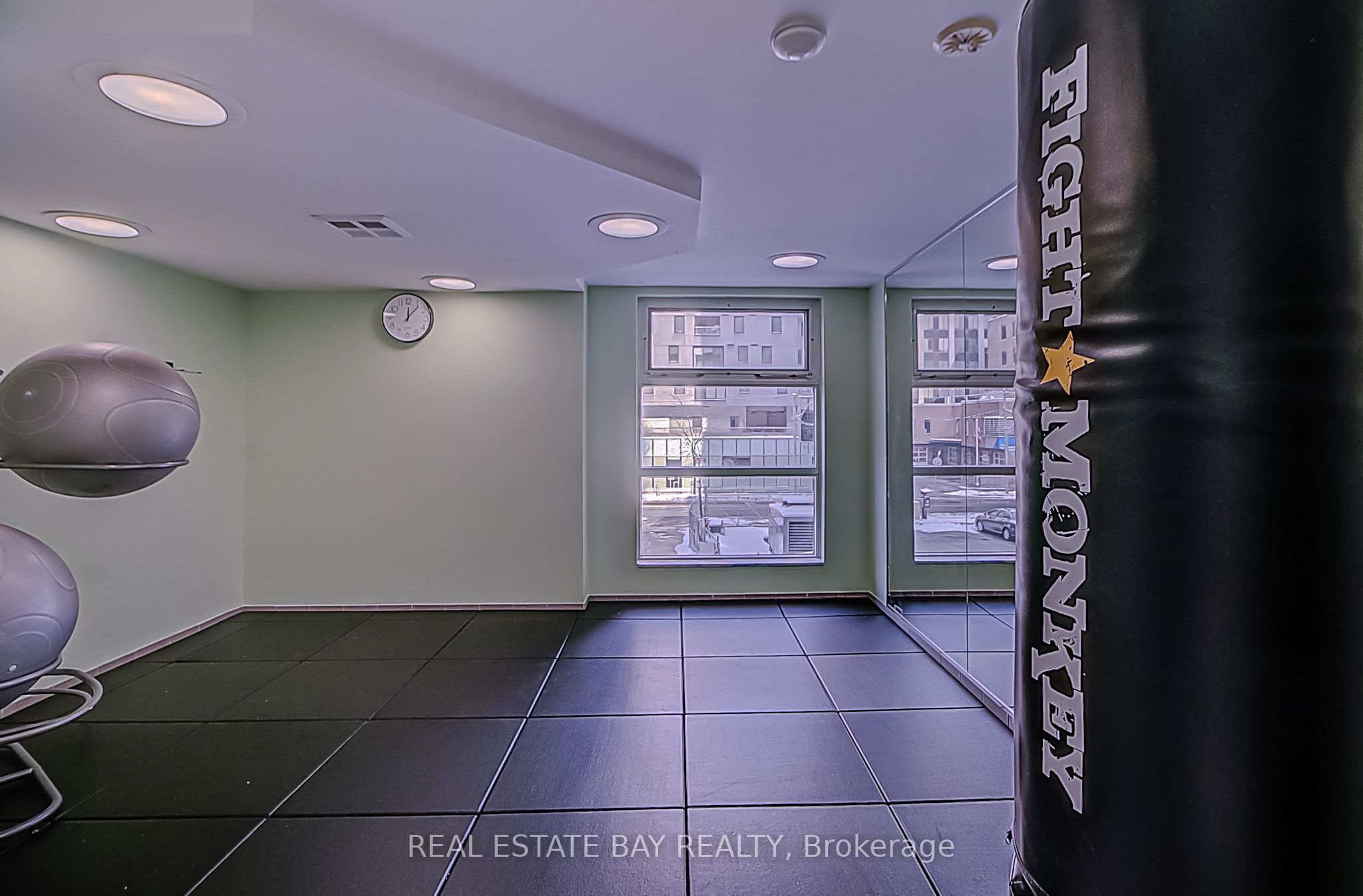 #1005 - 50 Lombard Street Property Photo 29