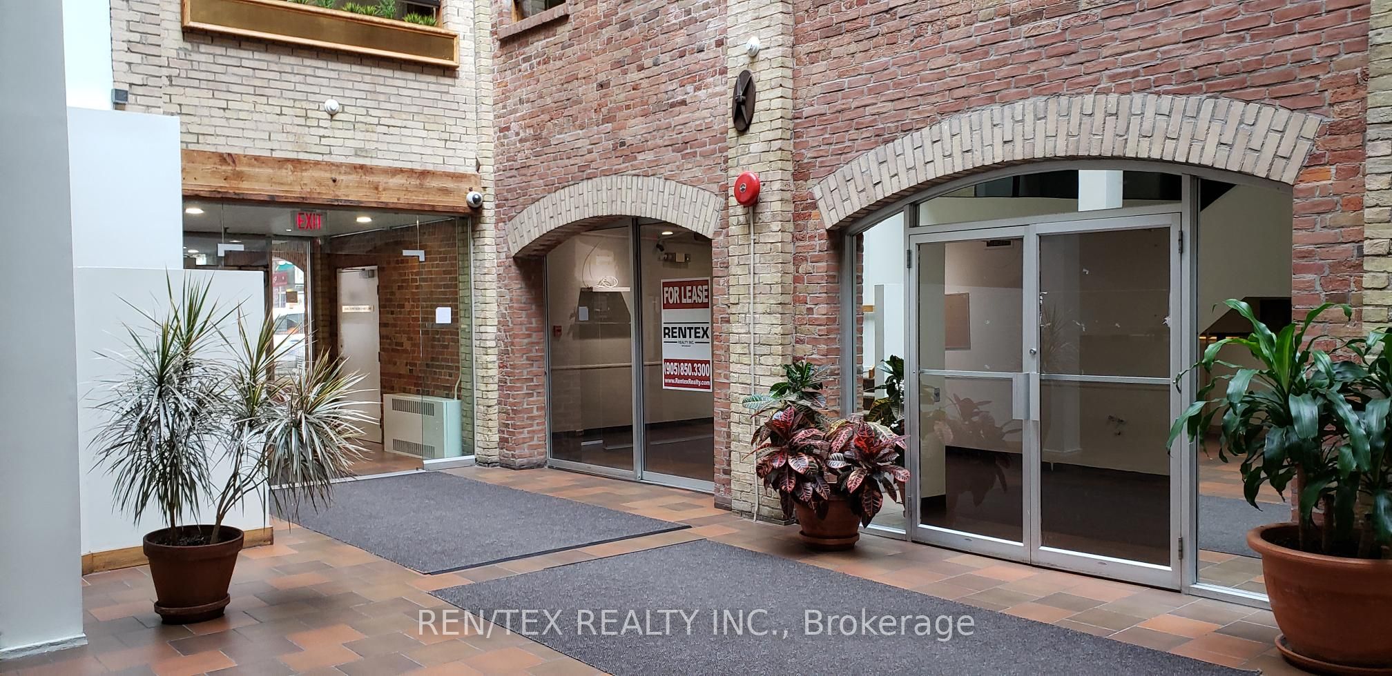 #205 - 145 Front Street Property Photo 5