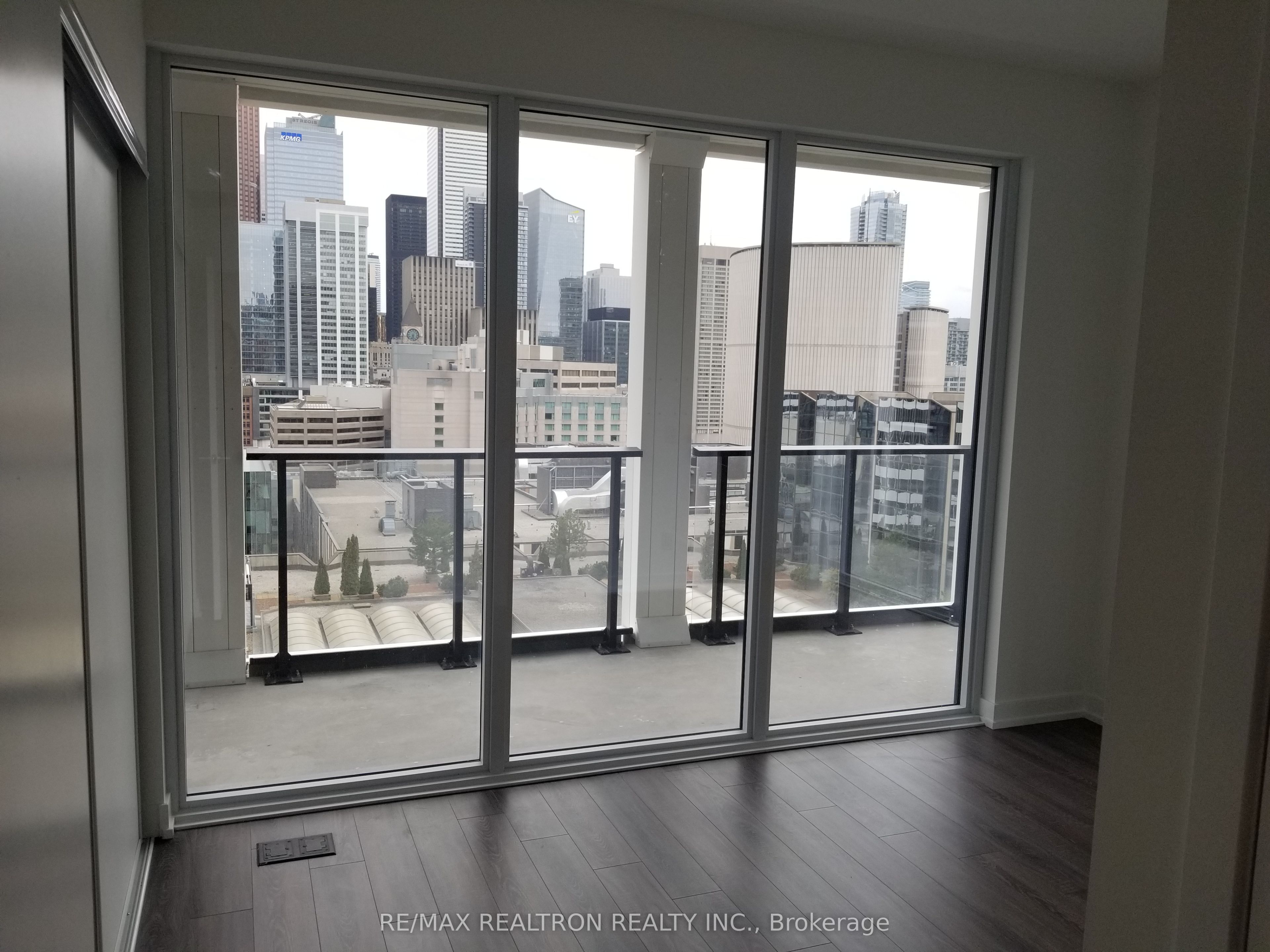 20 Edward Street 1510 Property Photo 11