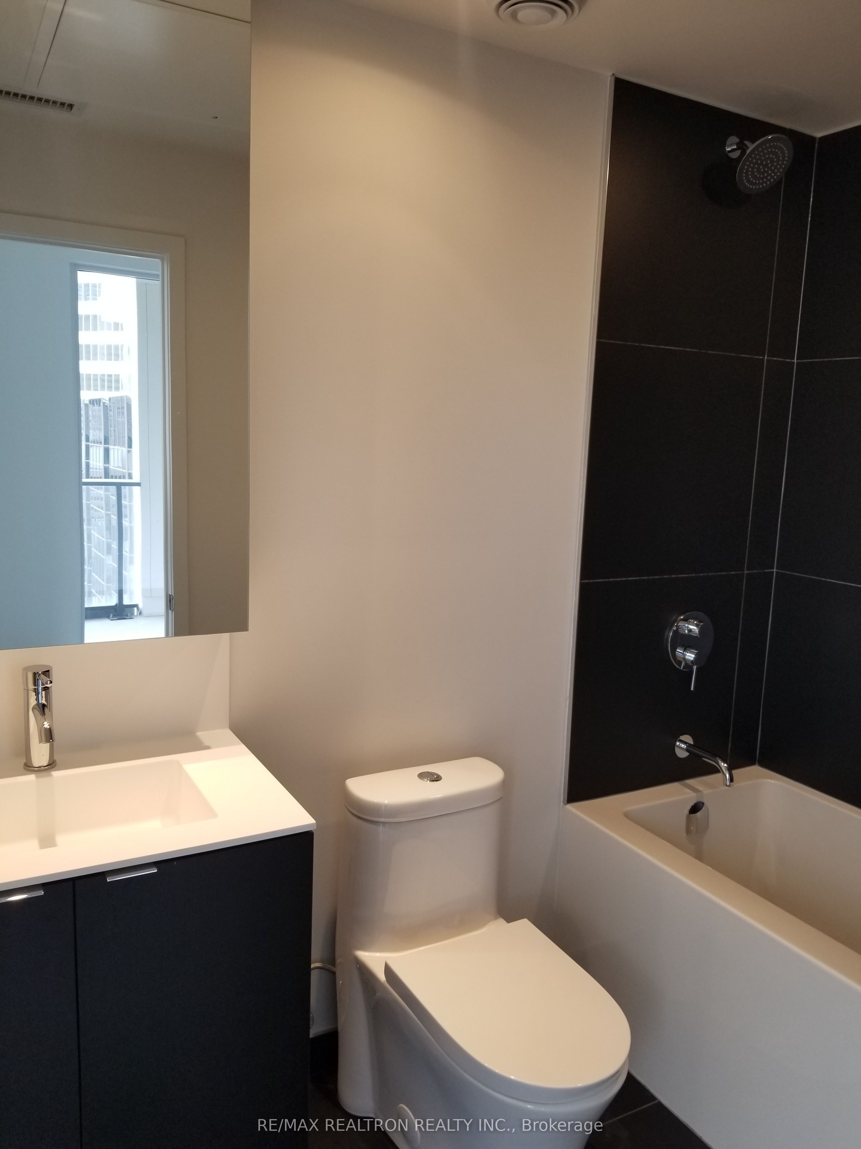 20 Edward Street 1510 Property Photo 17