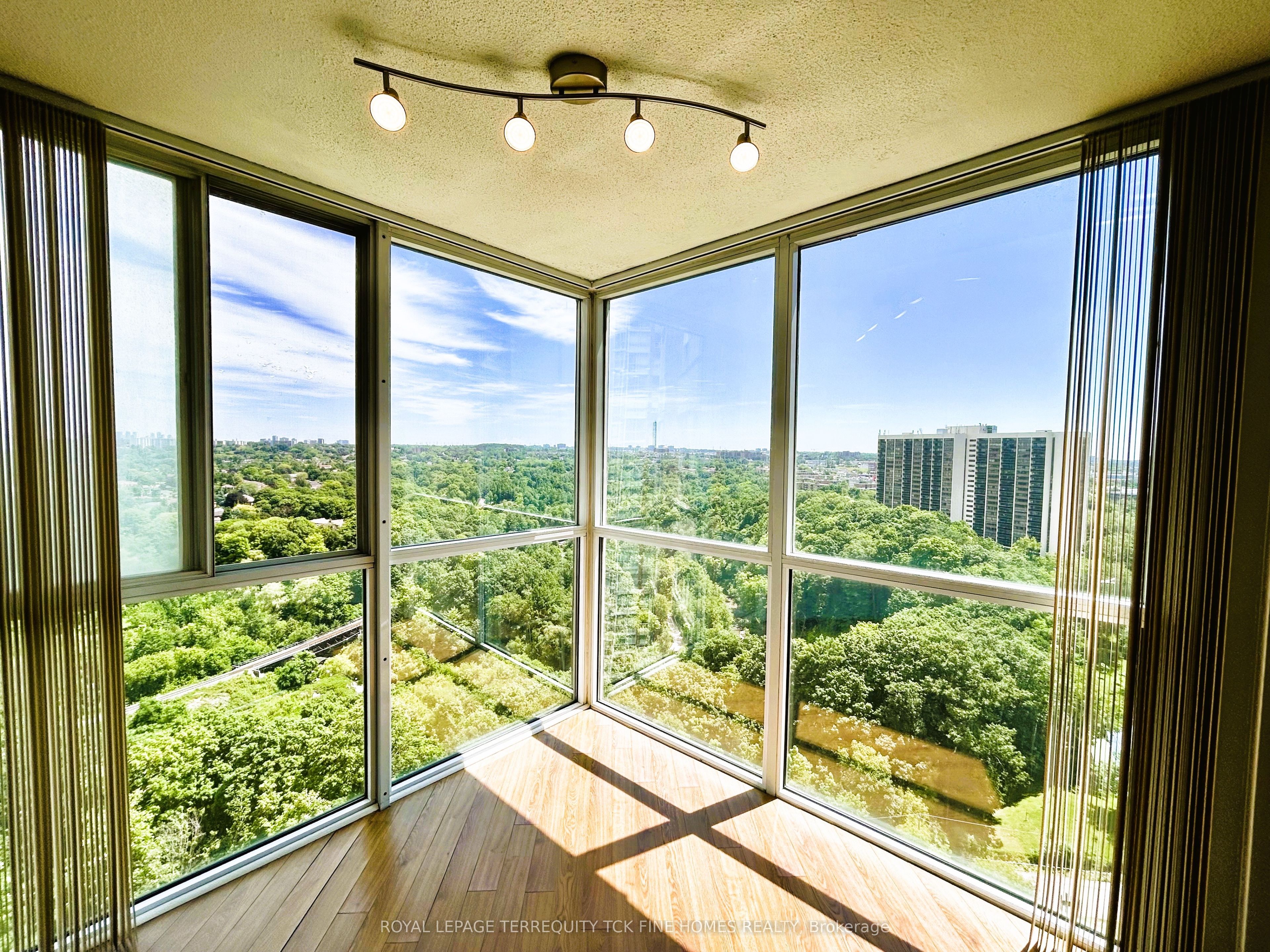 #1810 - 5 Concorde Place Property Photo 3