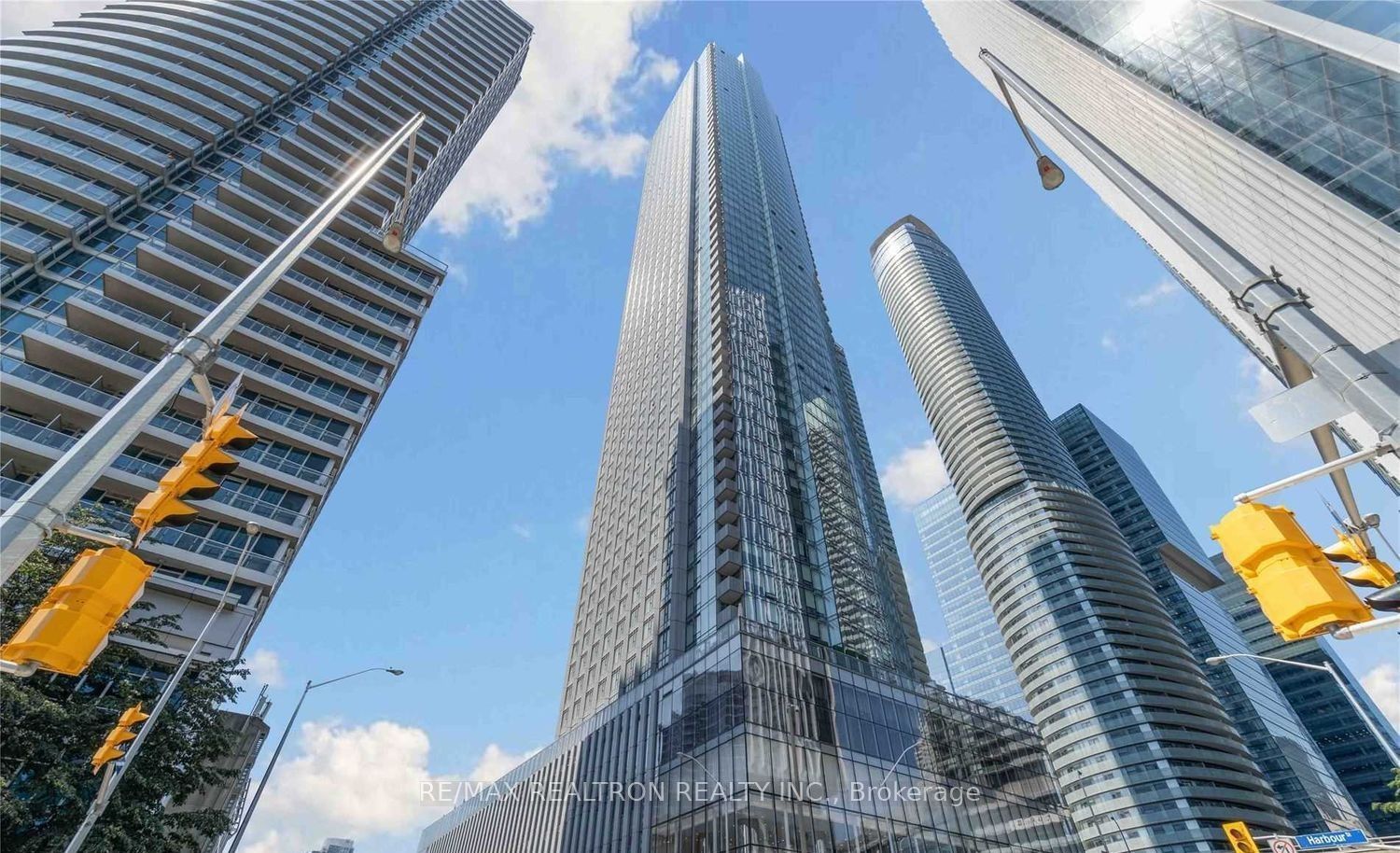 #3709 - 10 York Street Property Photo 1