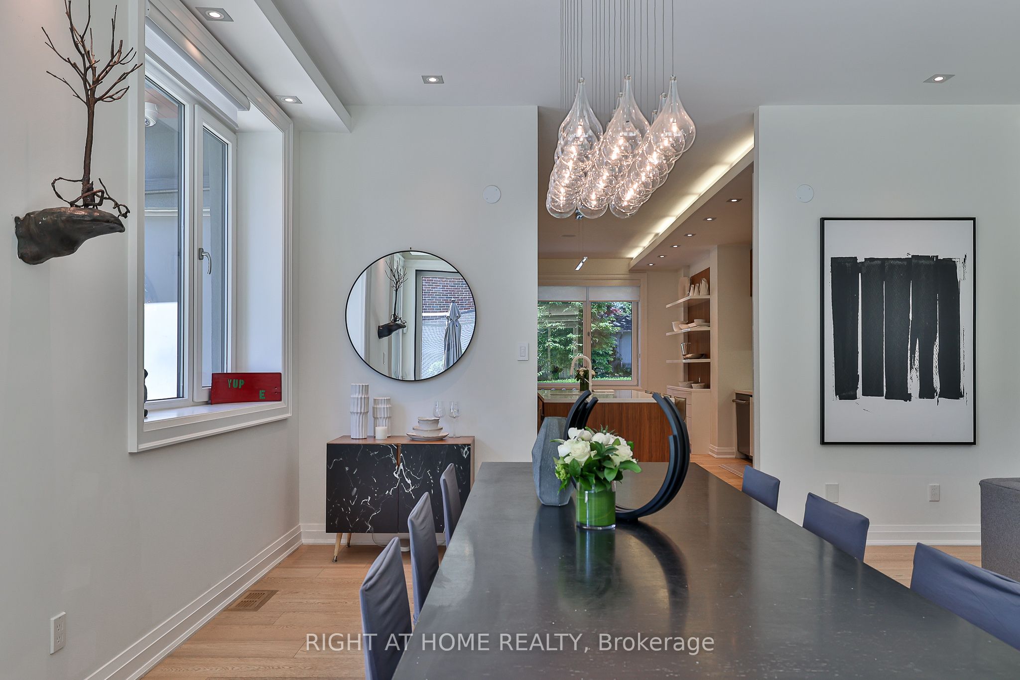 179 Old Yonge Street Property Photo 8