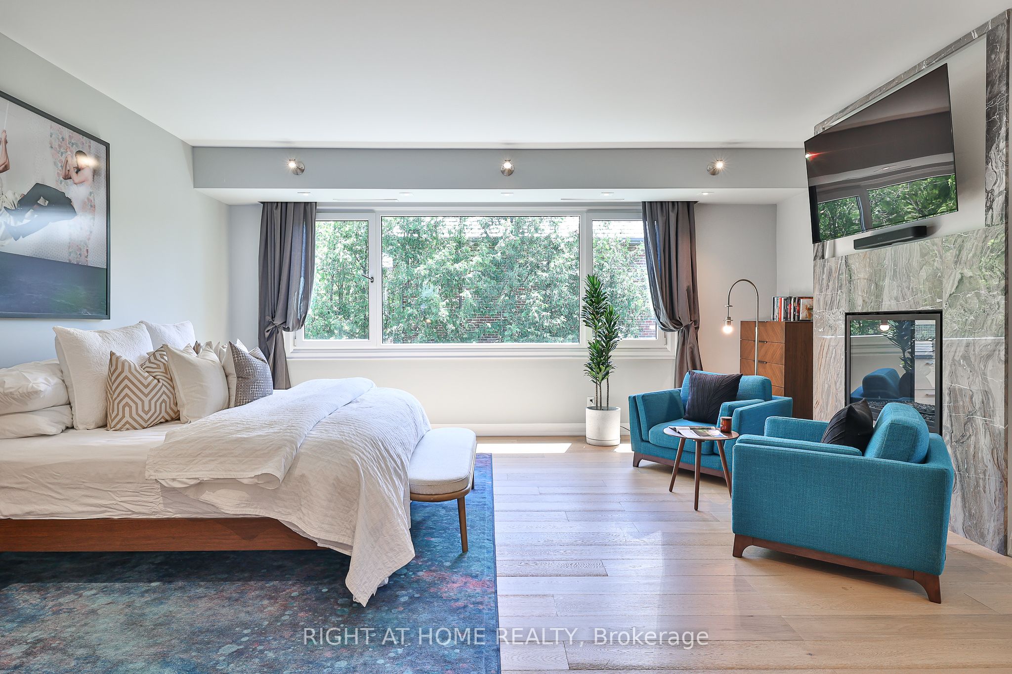 179 Old Yonge Street Property Photo 16