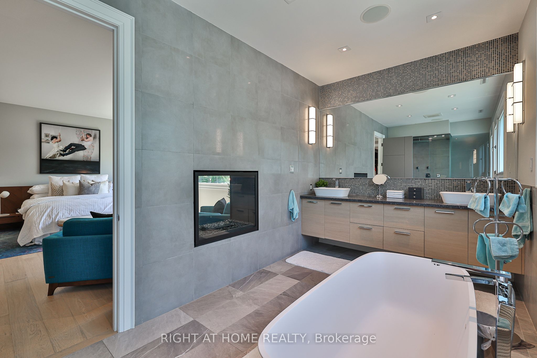 179 Old Yonge Street Property Photo 17