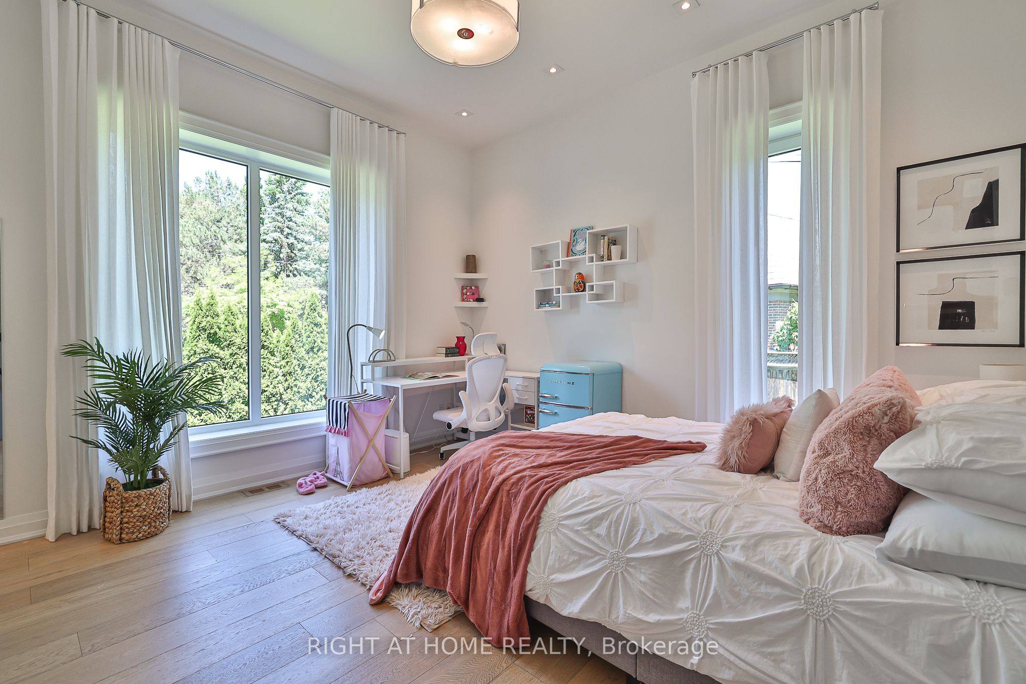 179 Old Yonge Street Property Photo 20