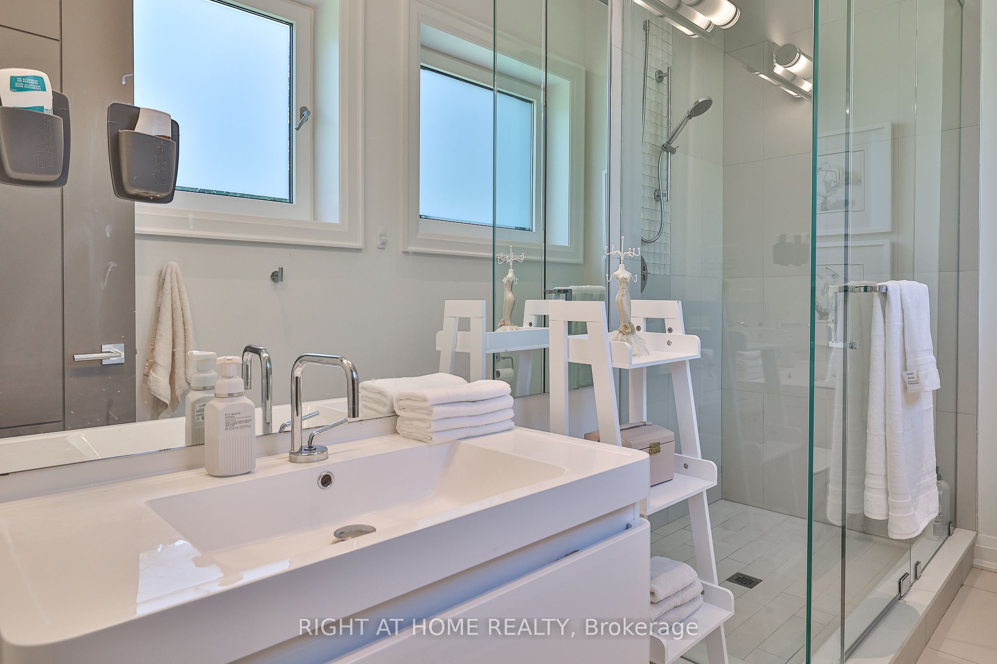 179 Old Yonge Street Property Photo 24