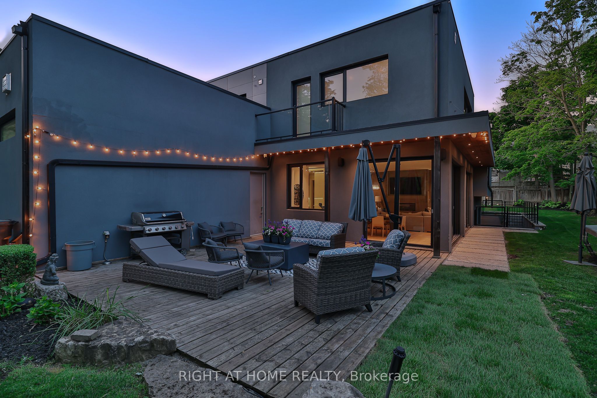 179 Old Yonge Street Property Photo 37