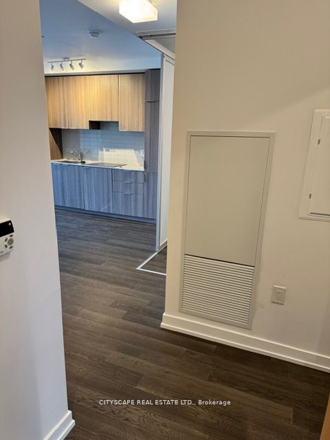 #708 - 11 Wellesley Street Property Photo 4