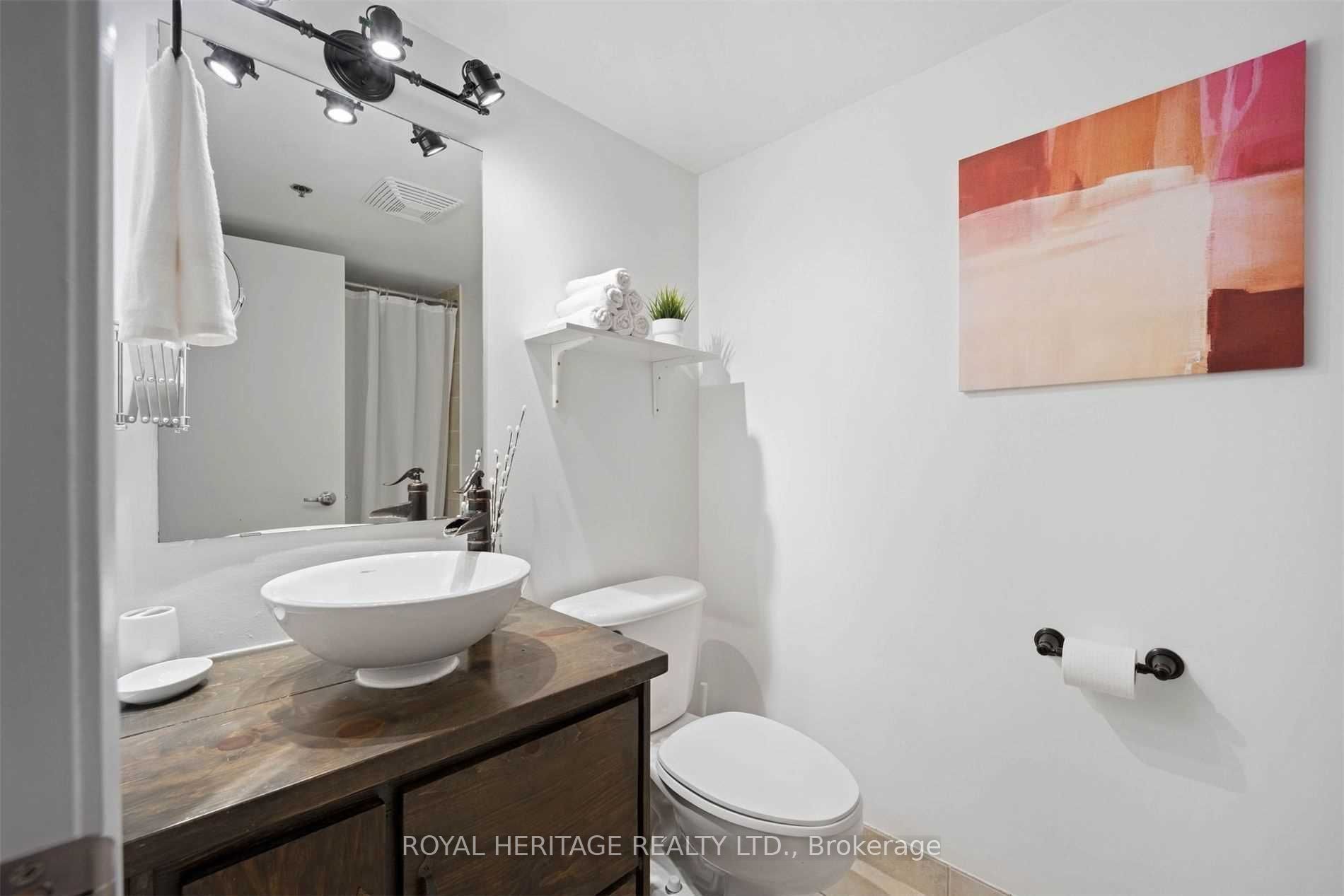 #818 - 210 Victoria Street Property Photo 13