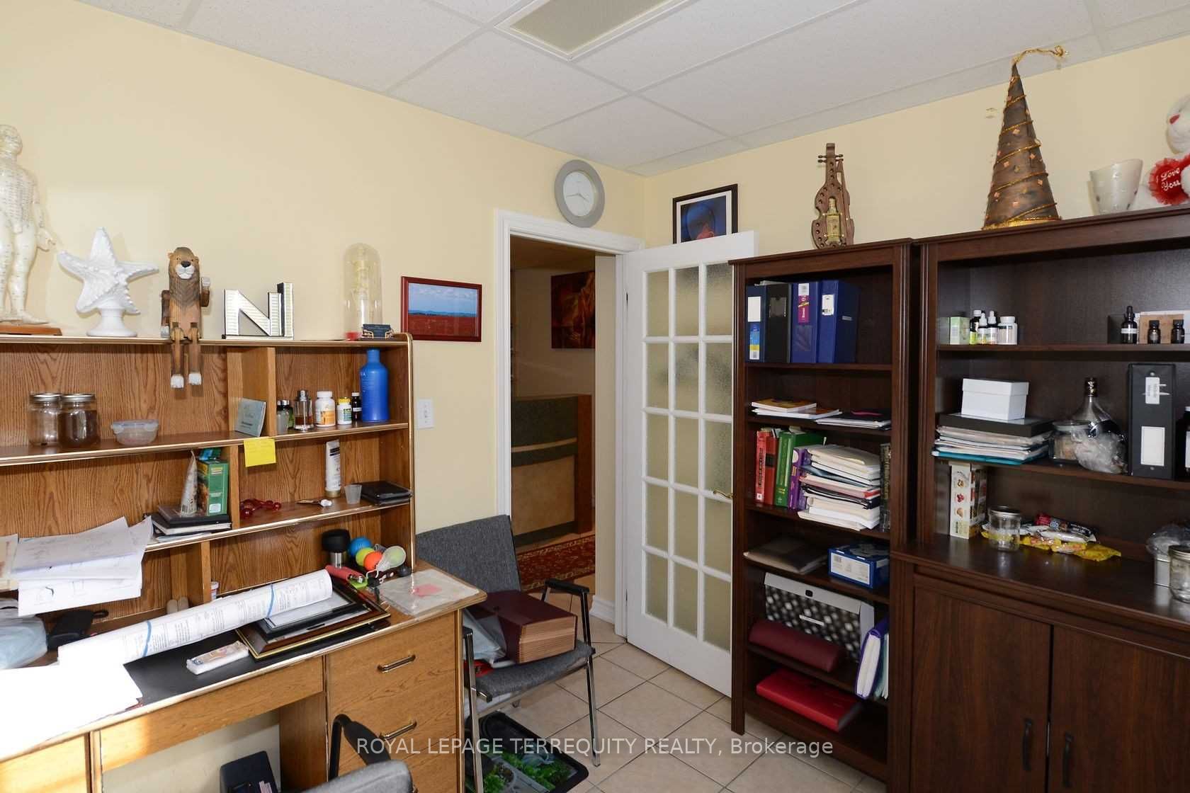 631 Sheppard Avenue Property Photo 14