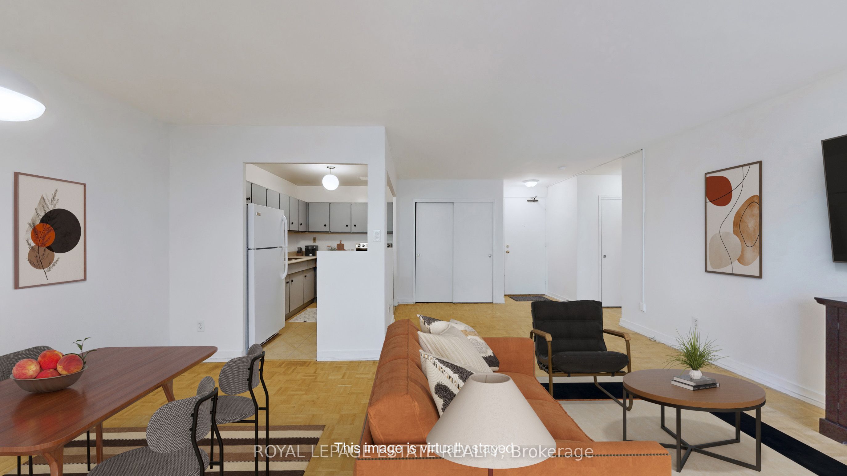 #208 - 160 The Donway Property Photo 4
