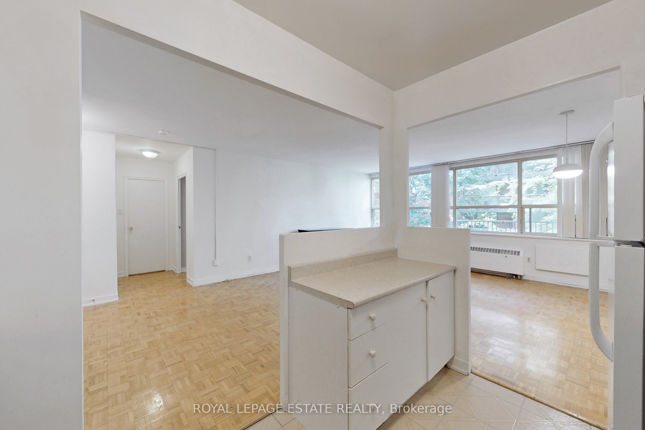 #208 - 160 The Donway Property Photo 17