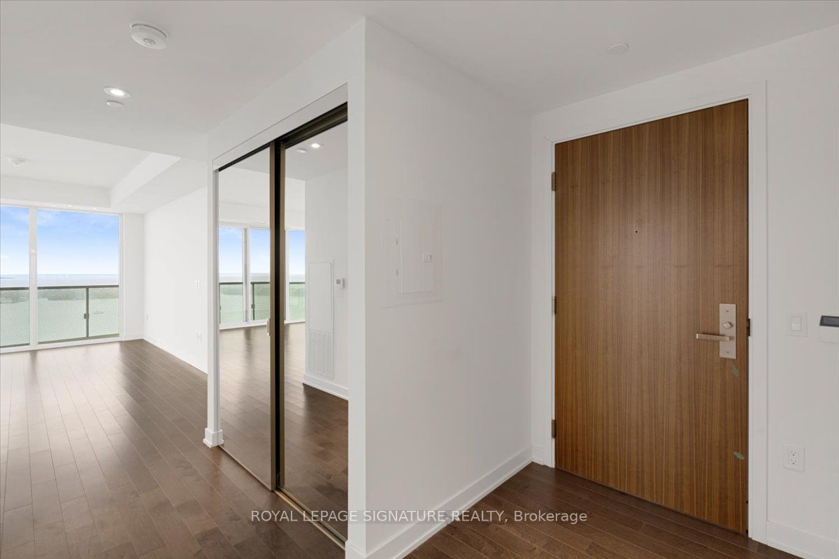 #3402 - 15 Queens Quay Property Photo 3