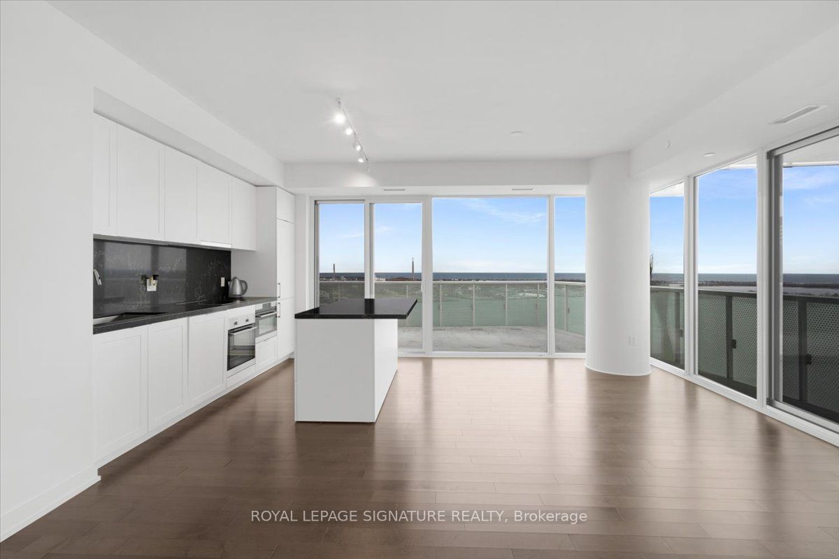 #3402 - 15 Queens Quay Property Photo 4