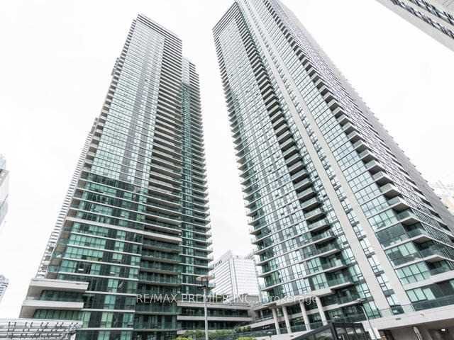 #1208 - 33 Bay Street Property Photo 1
