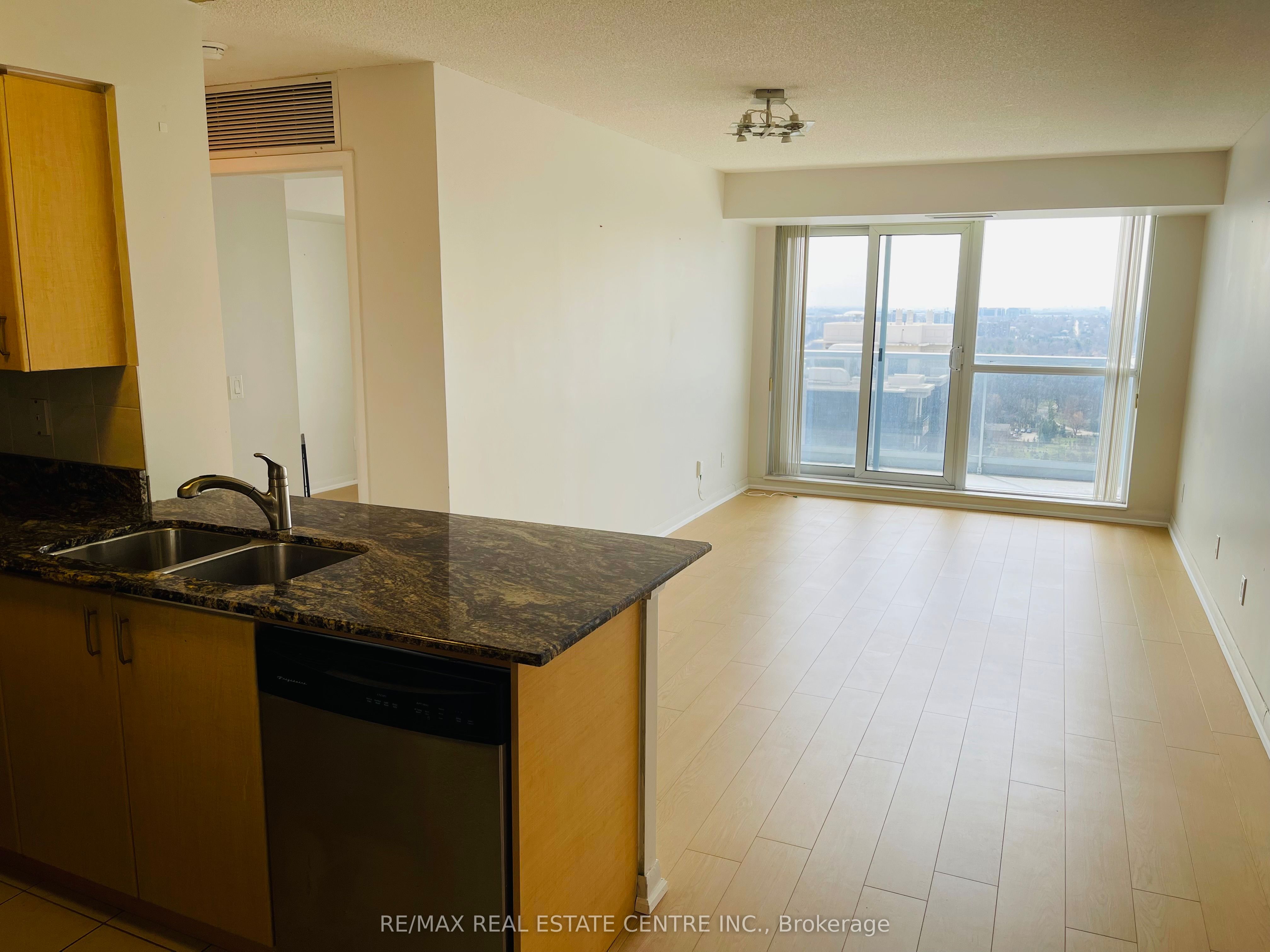 #3303 - 4968 Yonge Street Property Photo 4