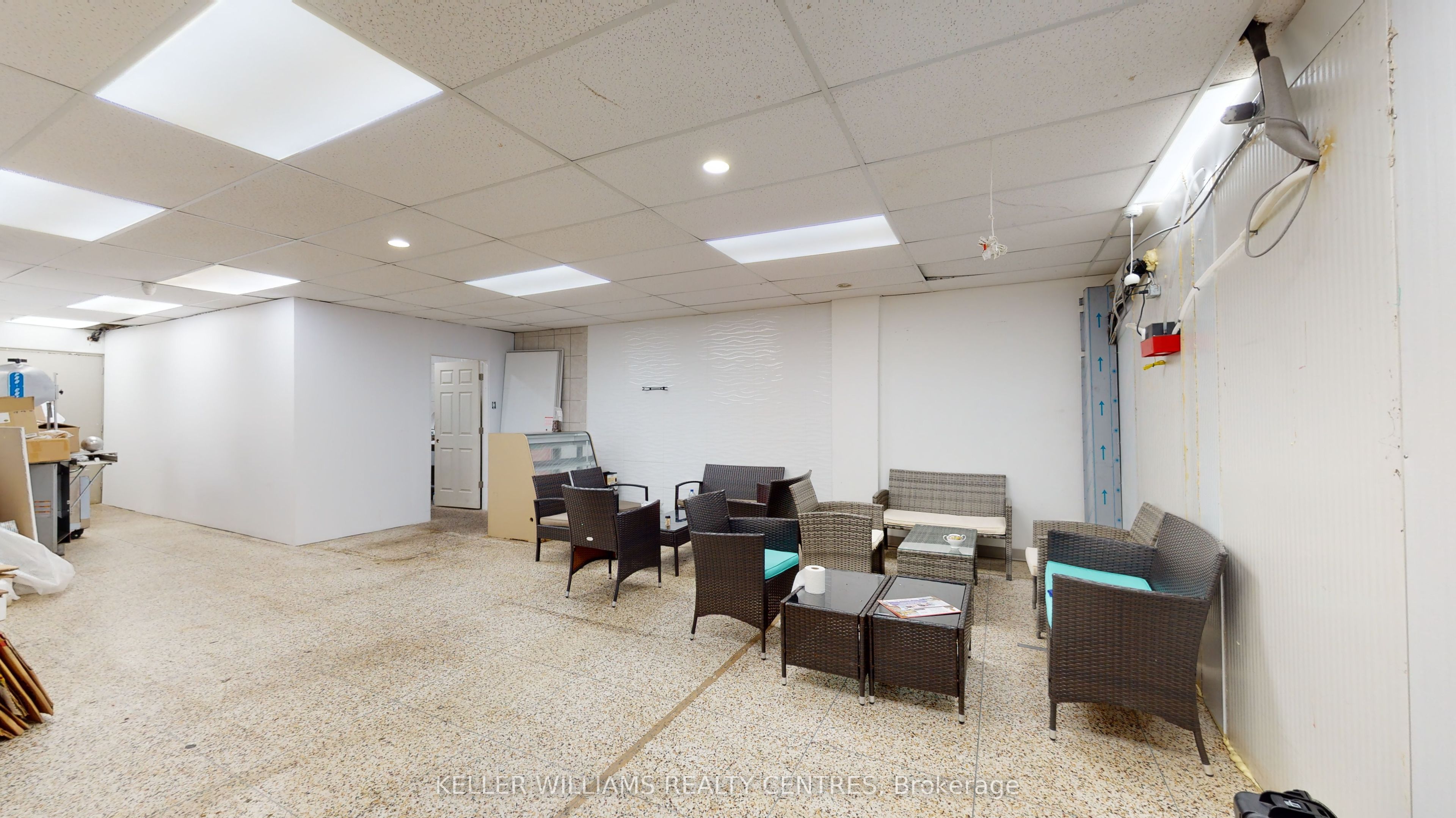 621 Vaughan Road Property Photo 12