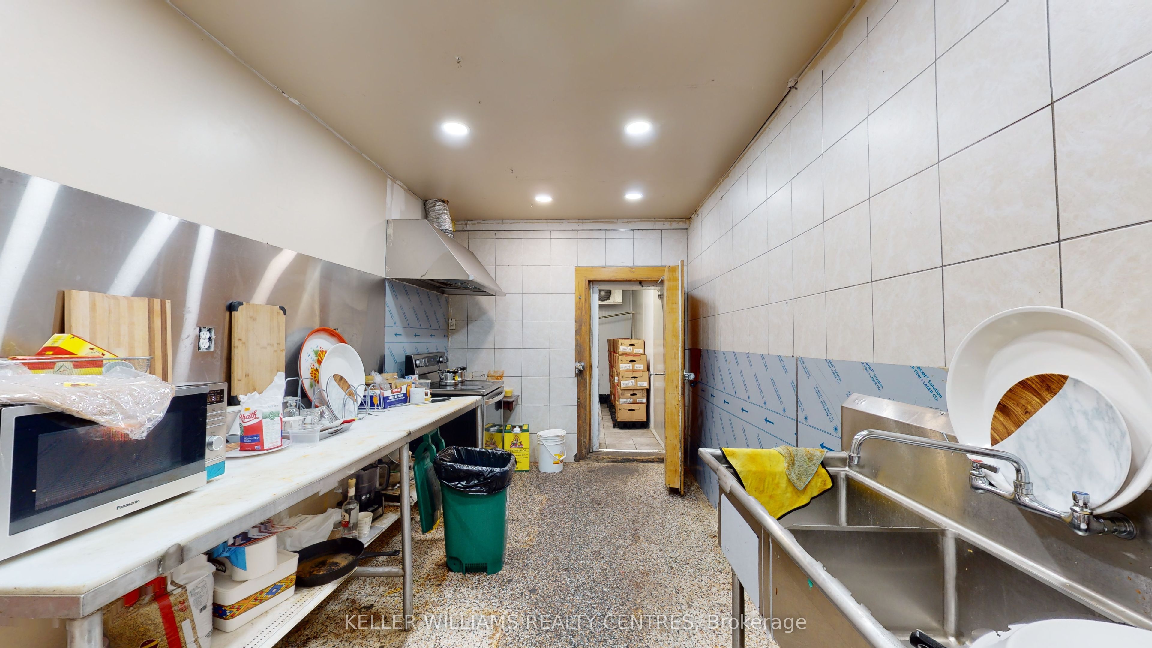 621 Vaughan Road Property Photo 14