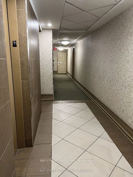 #ph01 - 725 Don Mills Road Property Photo 2