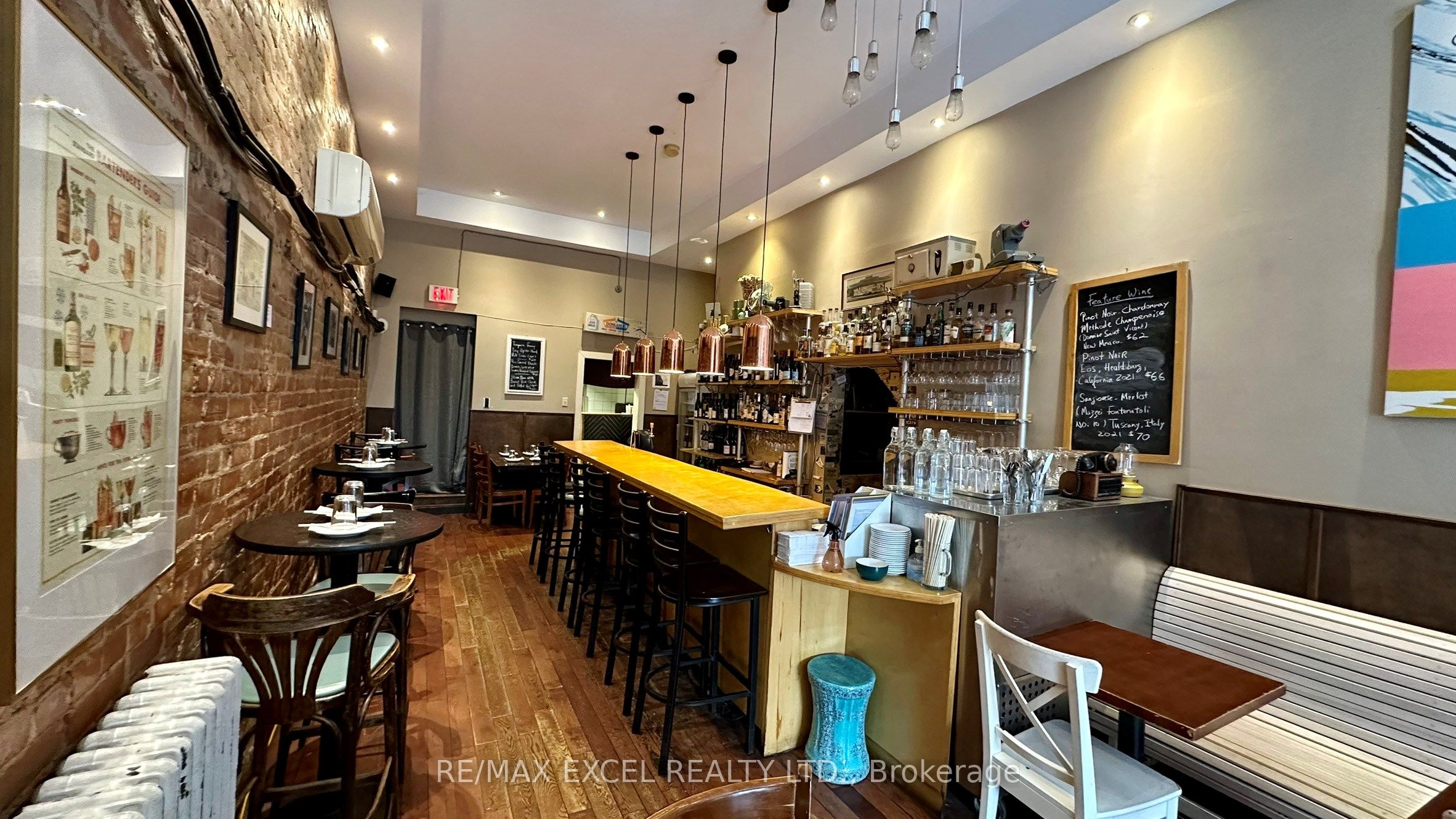 207 Ossington Avenue Property Photo 1