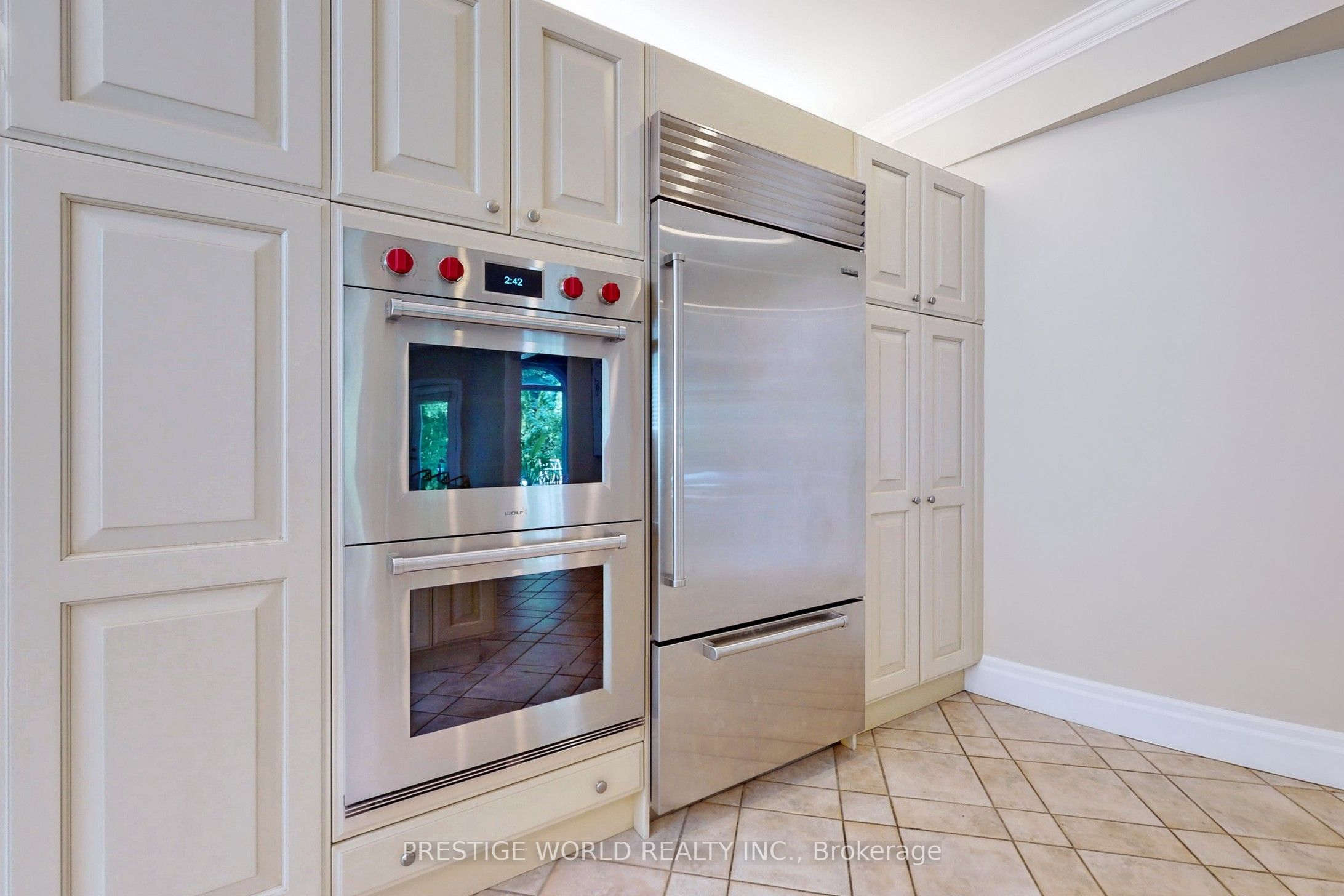 37 Rollscourt Drive Property Photo 15